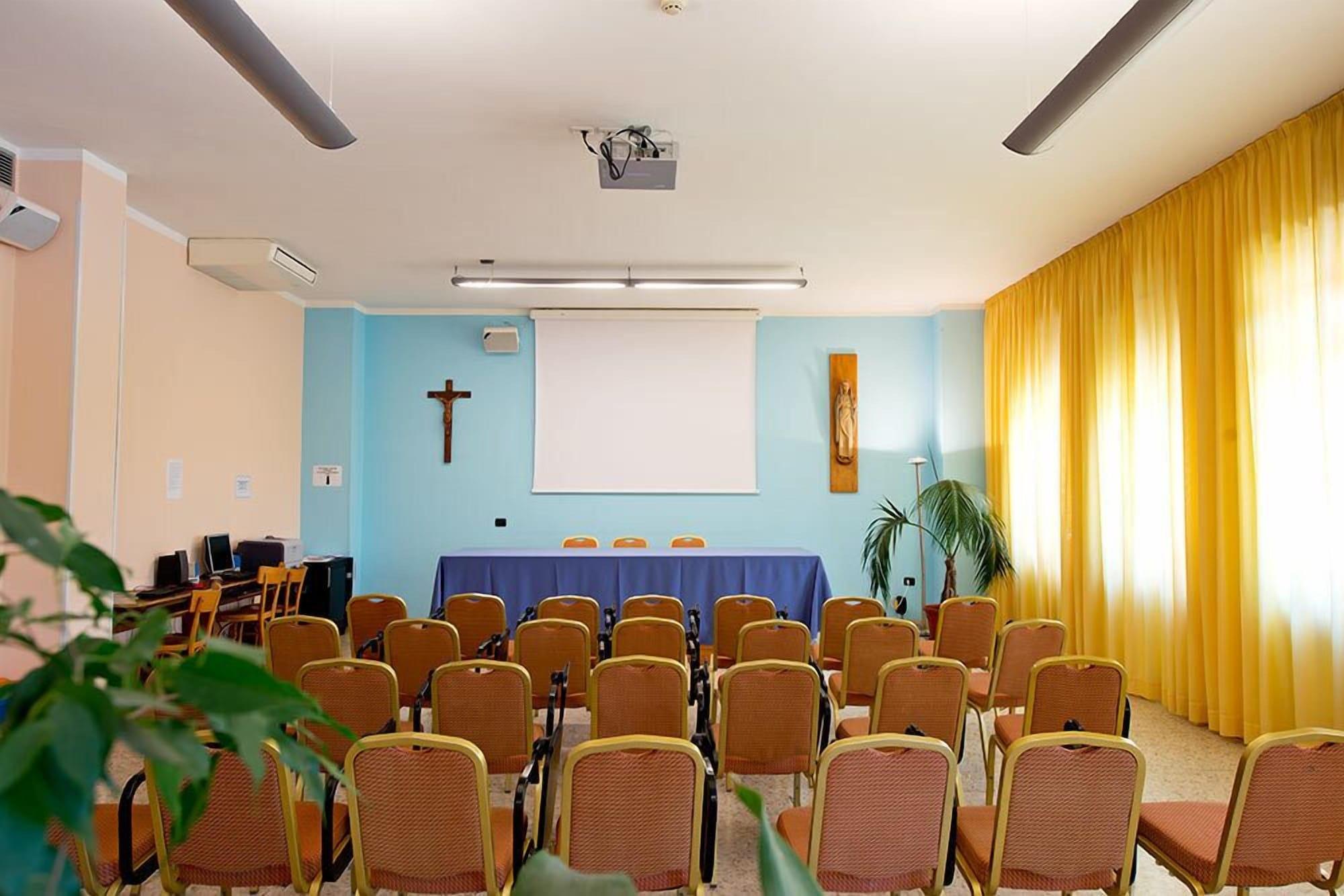 Sala de Reuniones Centro Carraro