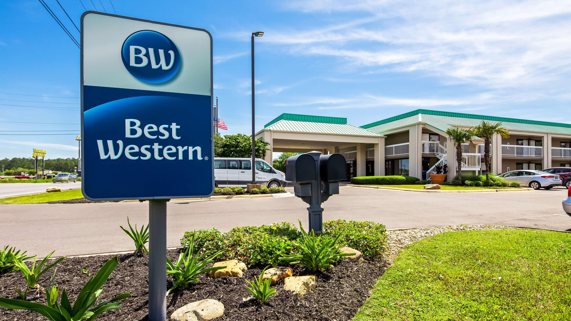 Varios Best Western Flagship Inn
