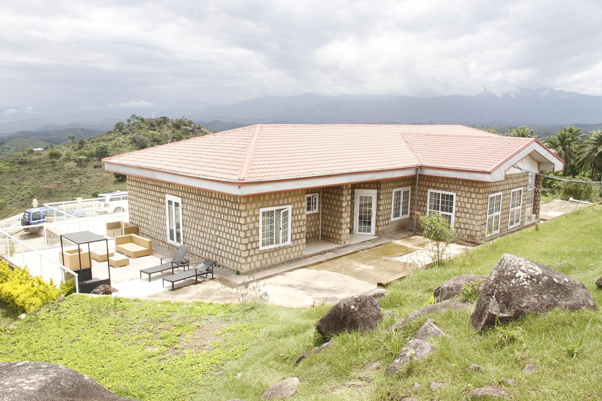 Vista Exterior Saddle Hill Ranch