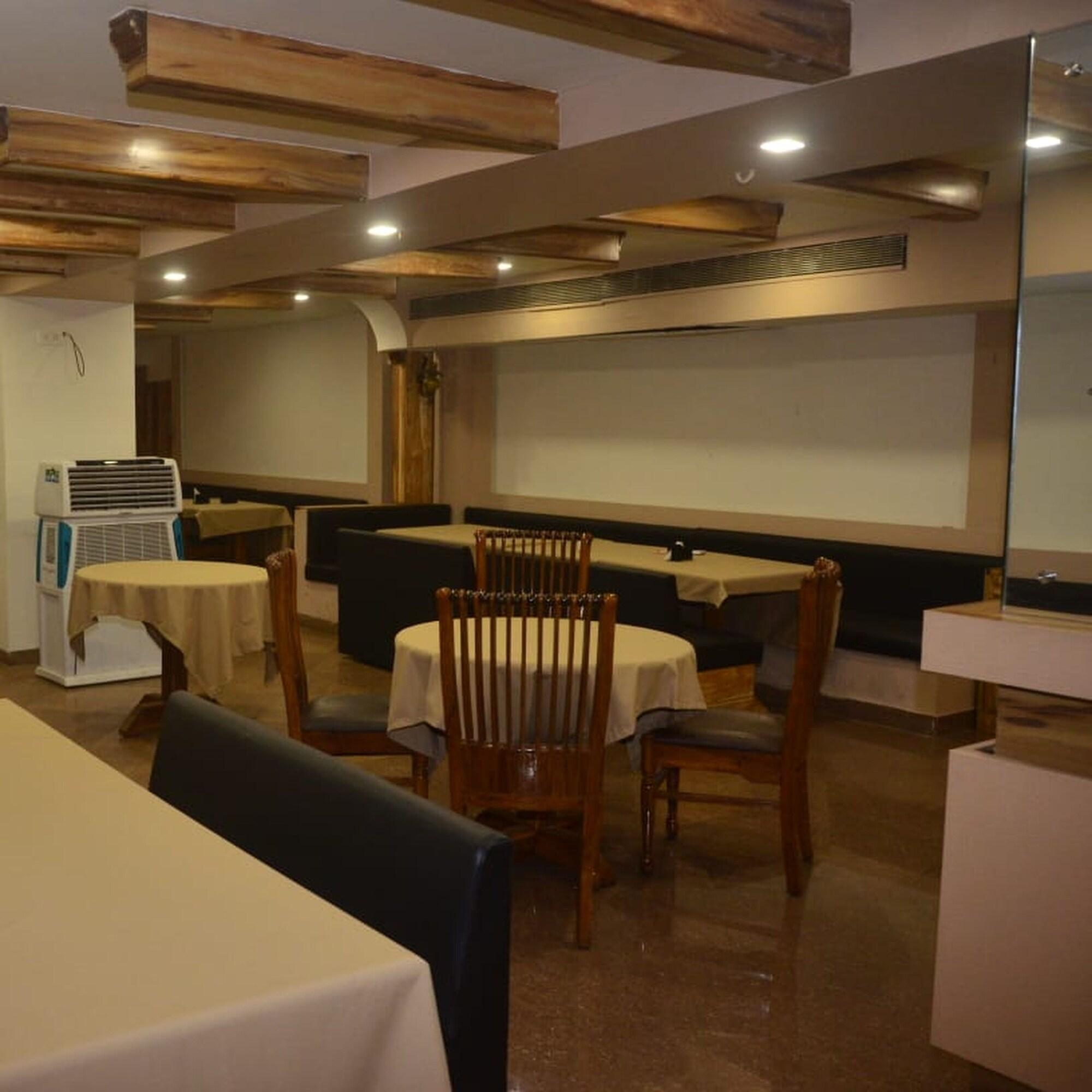 Restaurant Hotel Poonam