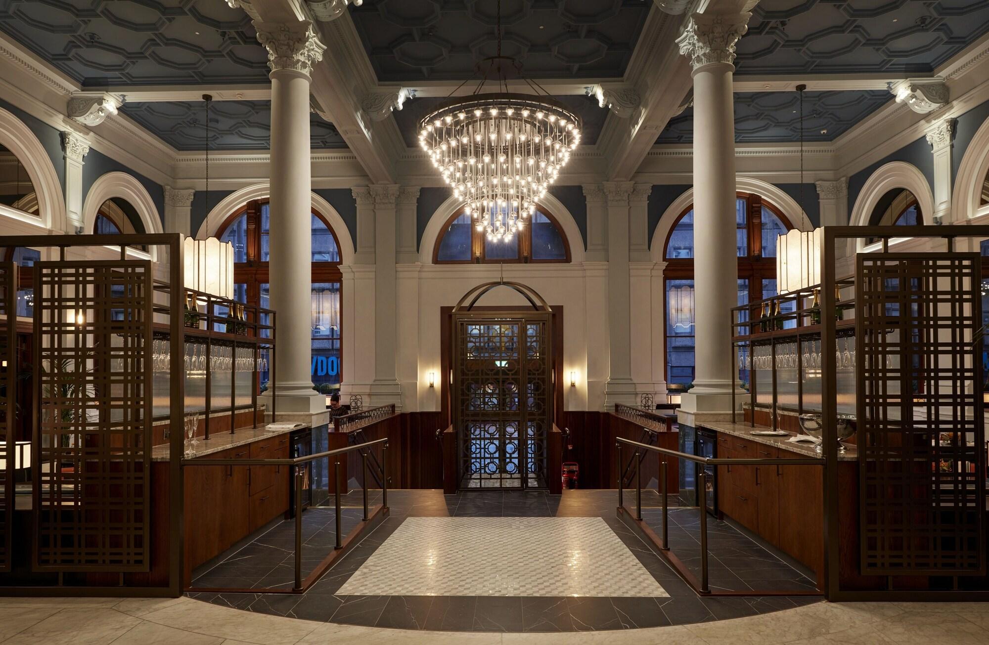Vista Lobby The Parkgate Hotel