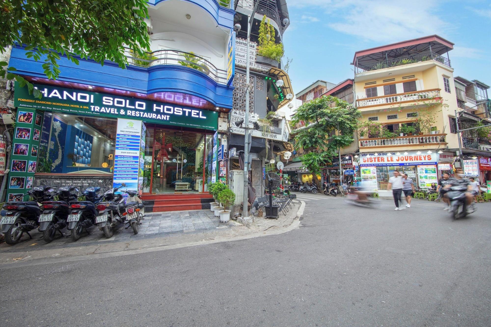 Varios Hanoi Solo Hostel