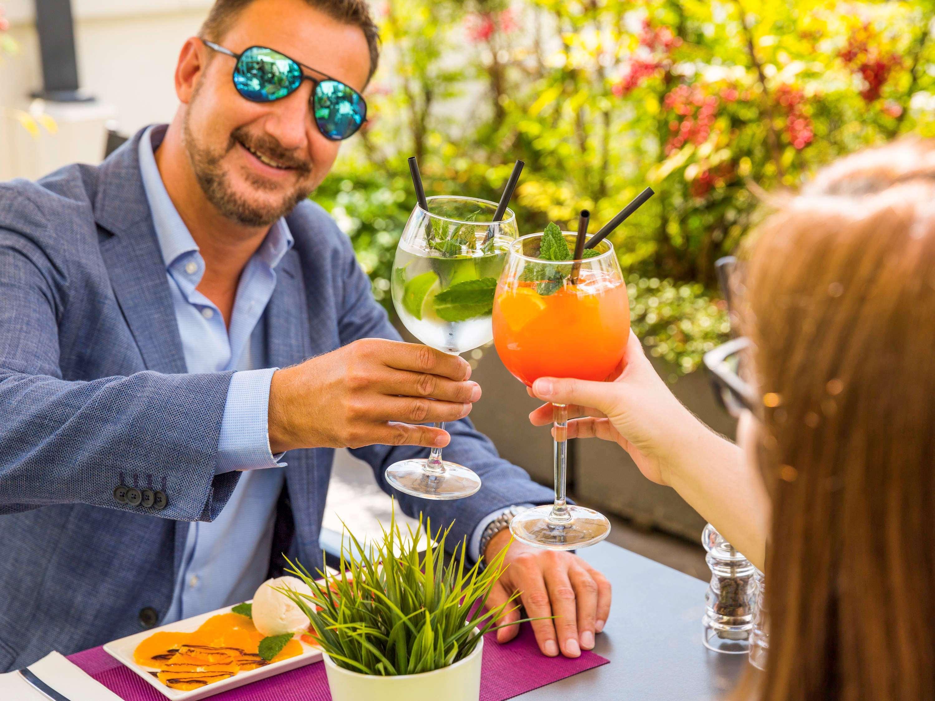 Vista Exterior ibis Lausanne Crissier