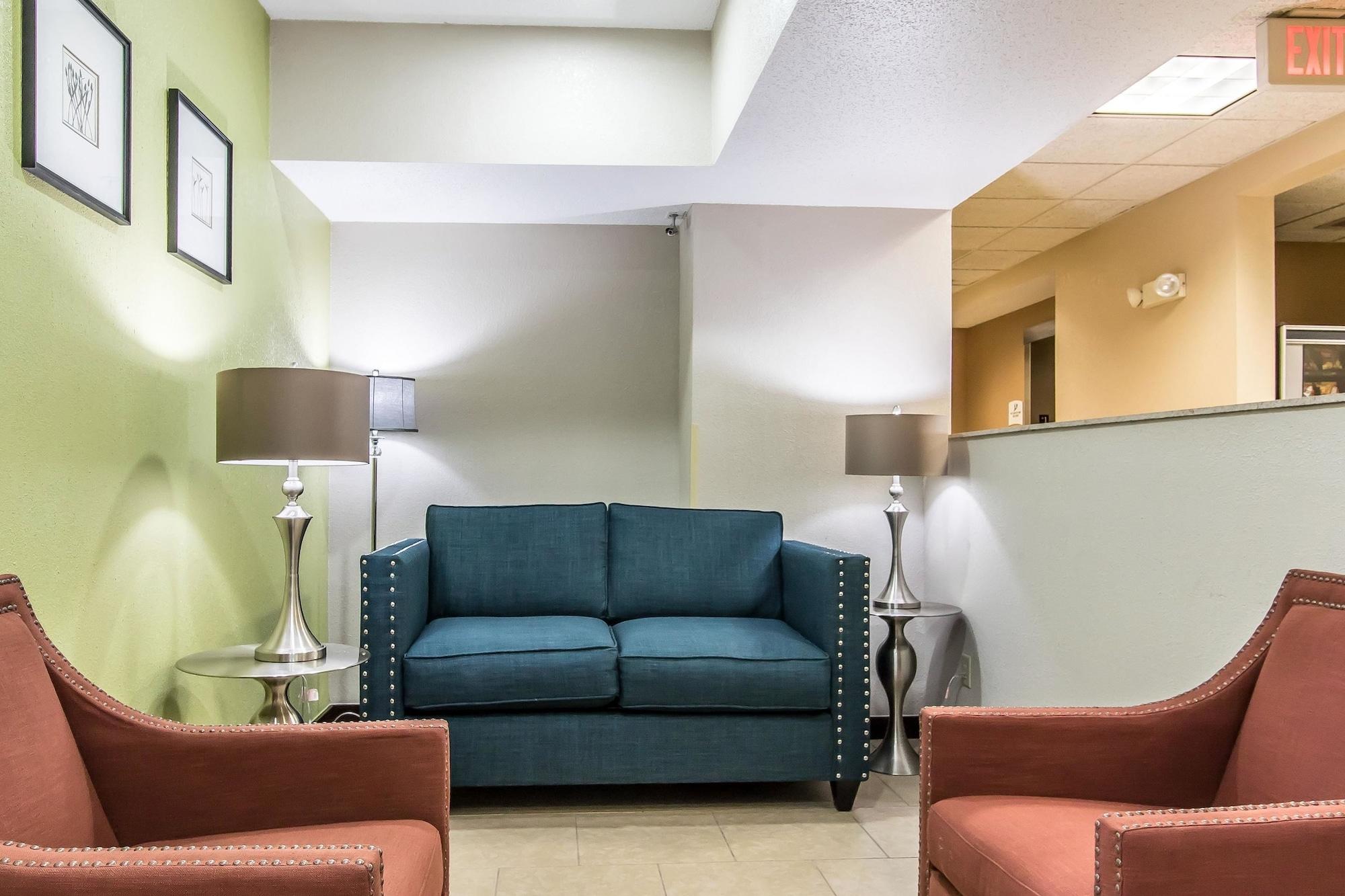 Vista Lobby Quality Inn & Suites