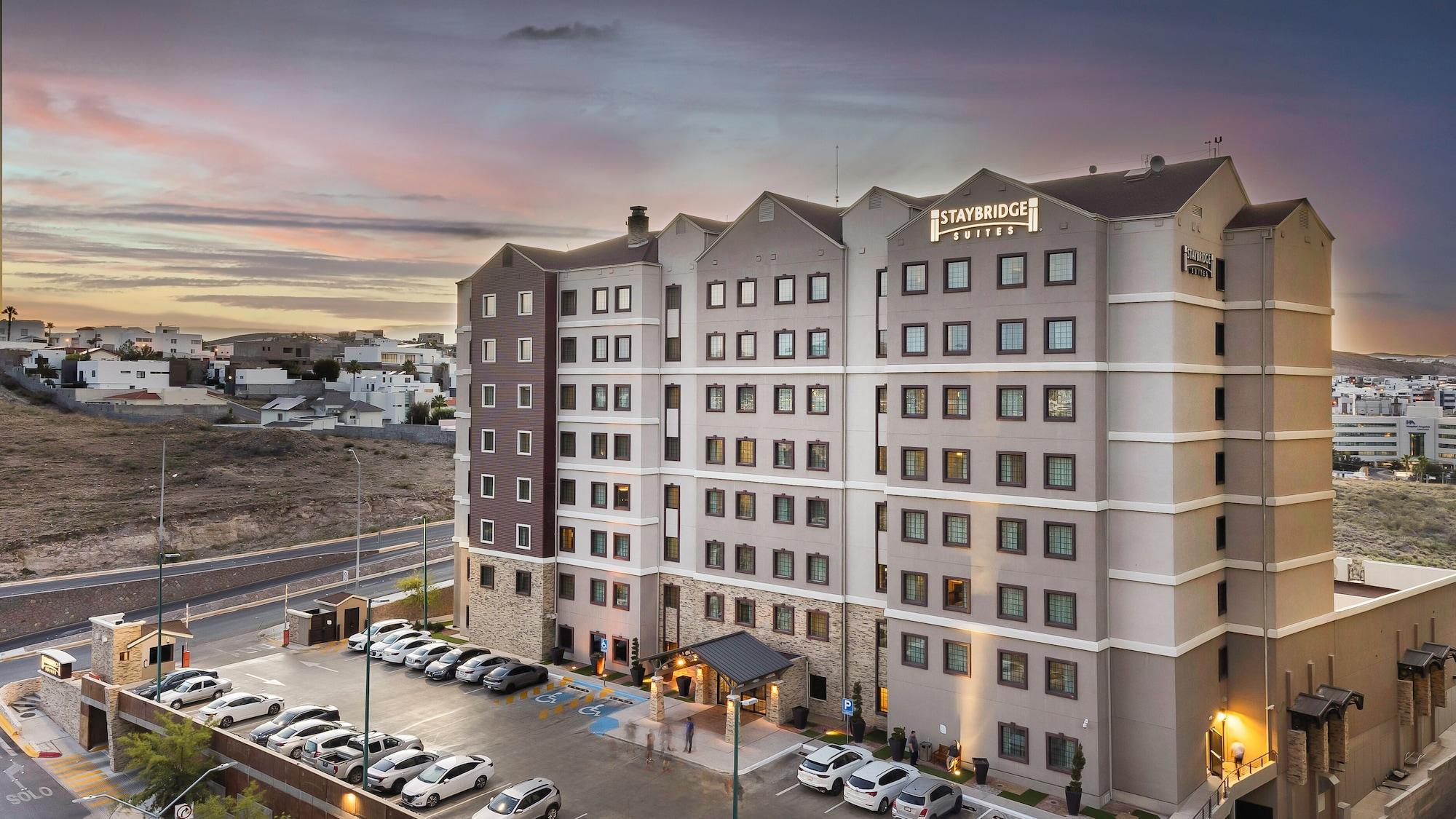 Vista Exterior Staybridge Suites Chihuahua by IHG