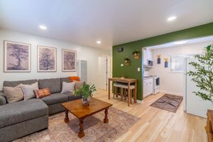 Renta Vacacional - Luxe Loft - UNR Pet Friendly