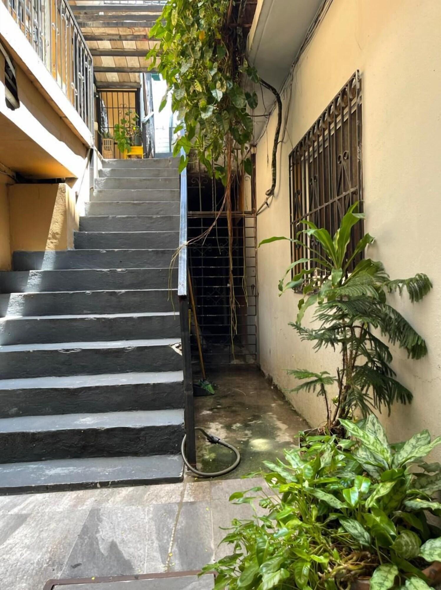 Vista Exterior S27 Backpackers