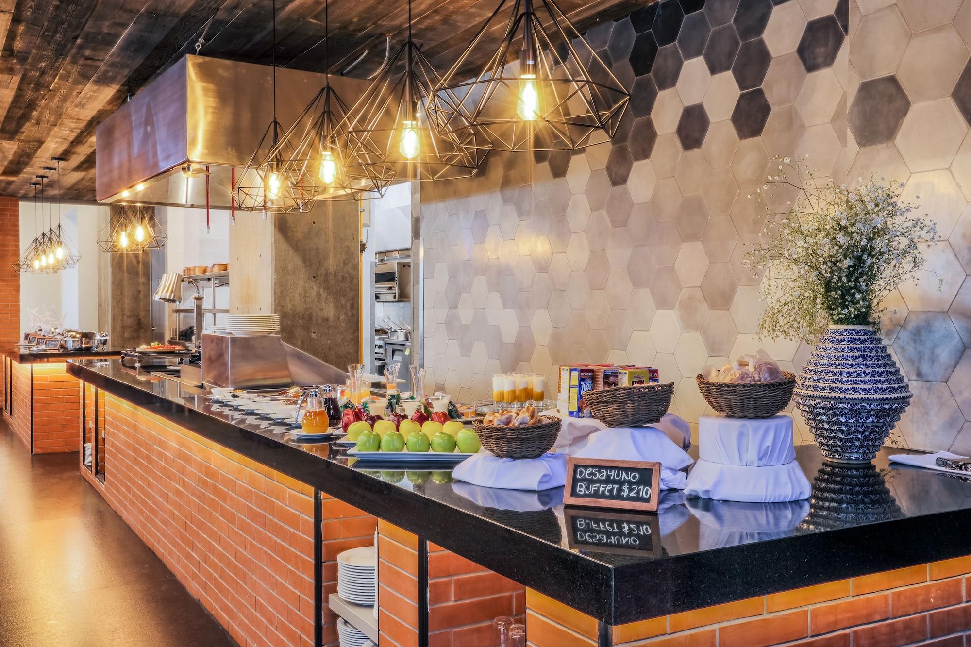 Restaurant Four Points By Sheraton Puebla