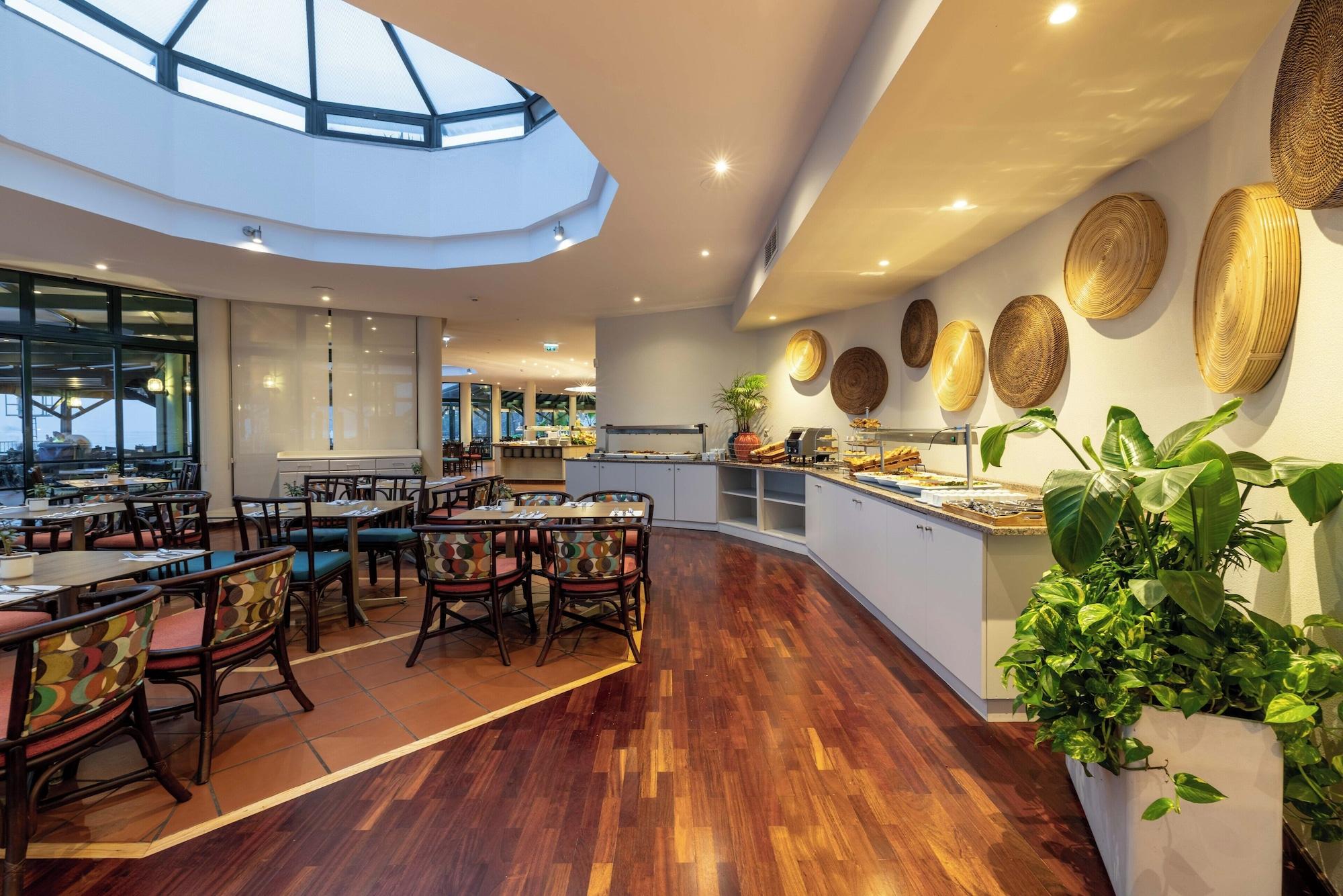 Restaurant Pestana Ocean Bay Resort