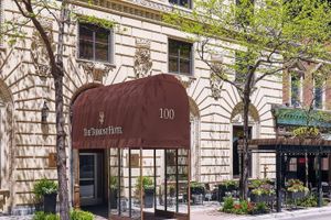 Alojamiento - The Tremont Chicago Hotel