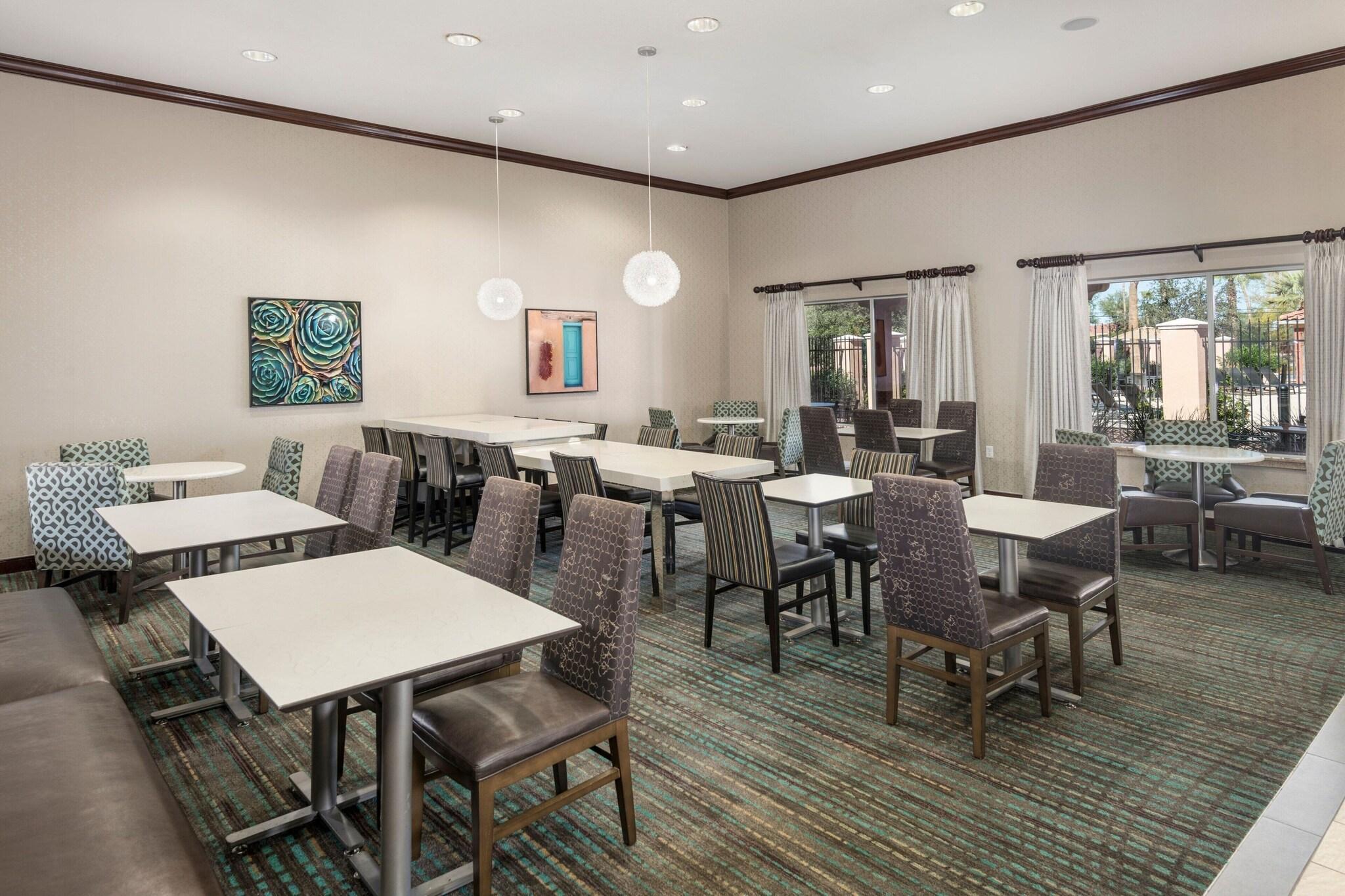 Restaurant Residence Inn by Marriott Tucson Airport