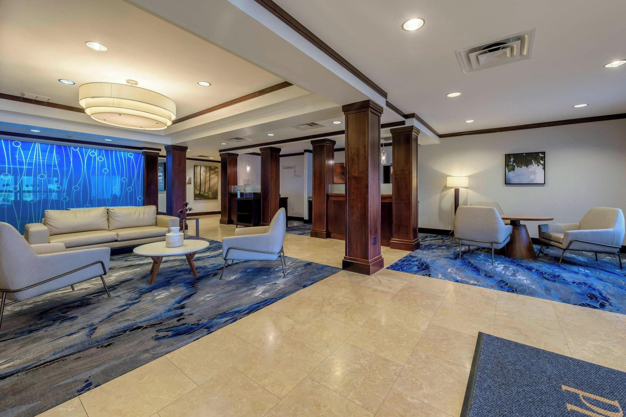 Vista Lobby Fairfield Inn & Suites by Marriott Slippery Rock