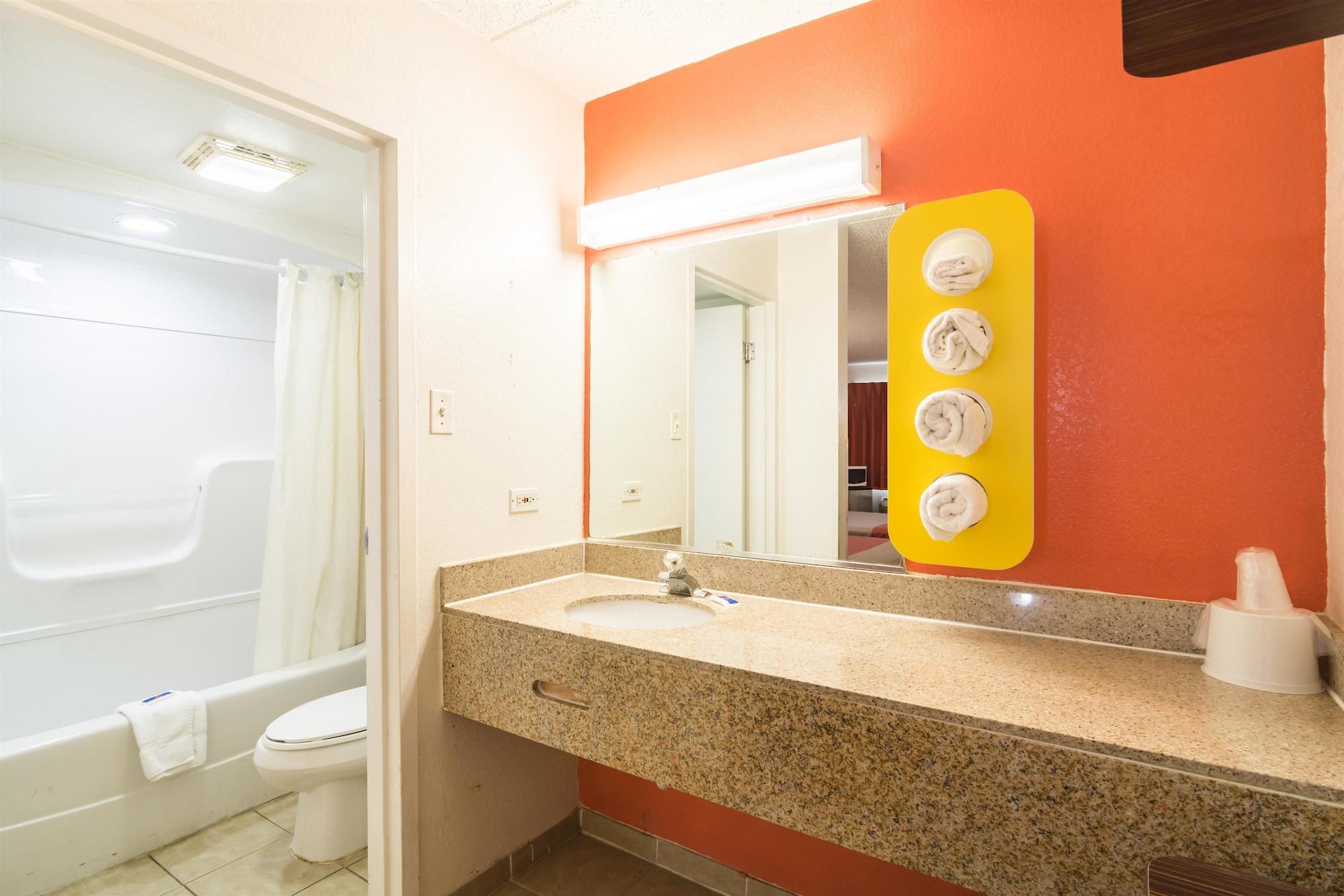 Equipamiento de Habitación Motel 6 Joliet, IL - I-80