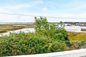 Alquiler Vacacional - 6 Person Holiday Home in Dyrvik