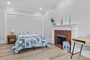 Alquiler Vacacional - Beautiful Green-Door Brownstone