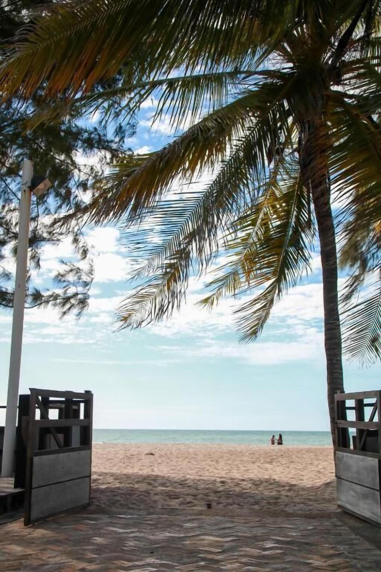 Playa Aimberê Eco Resort Hotel