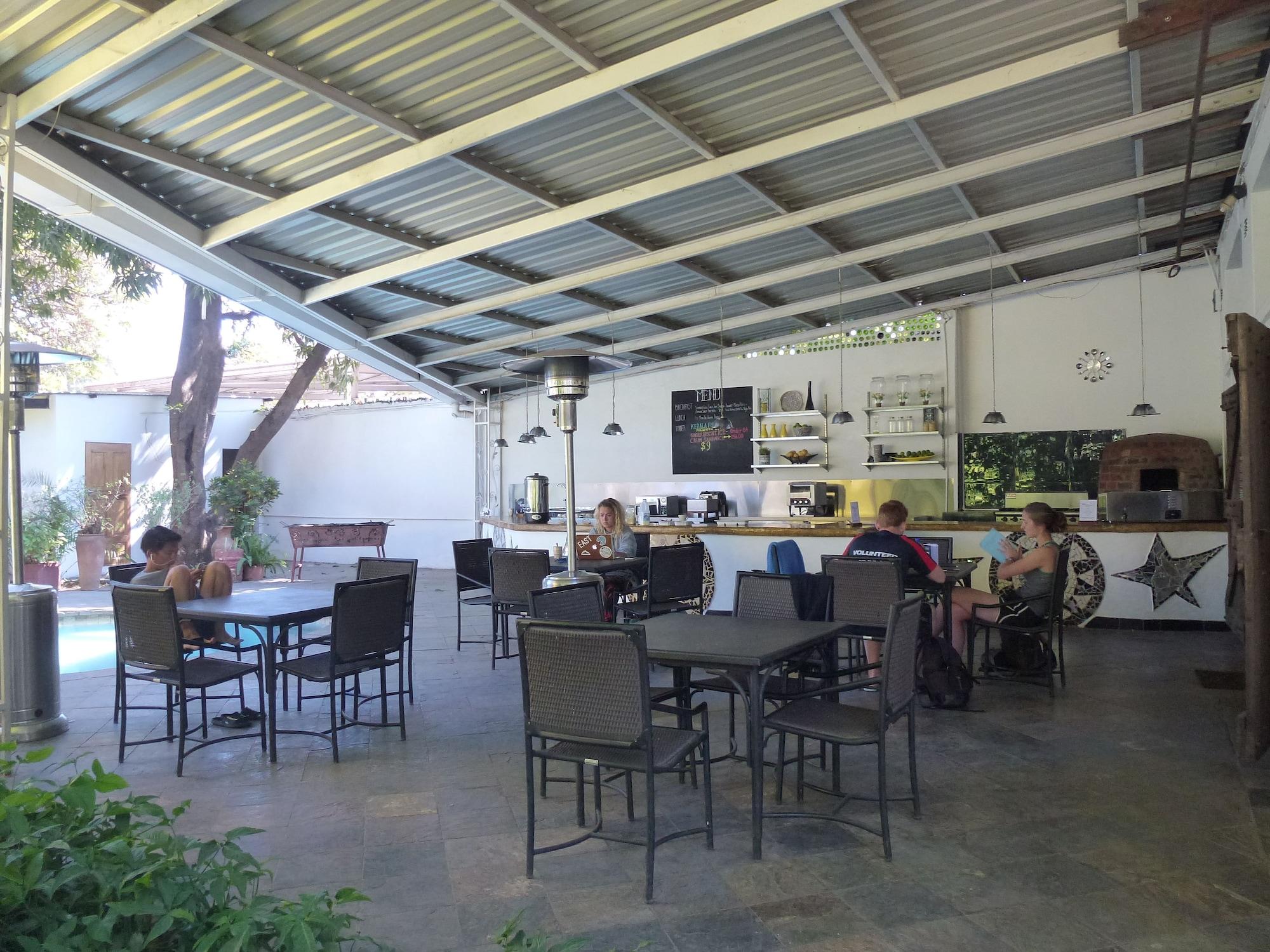 Restaurant Fawlty Towers Guest House