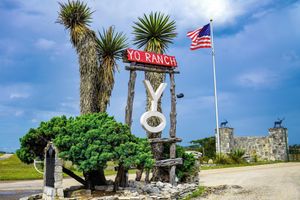 Alojamiento - Y.O. Ranch Headquarters
