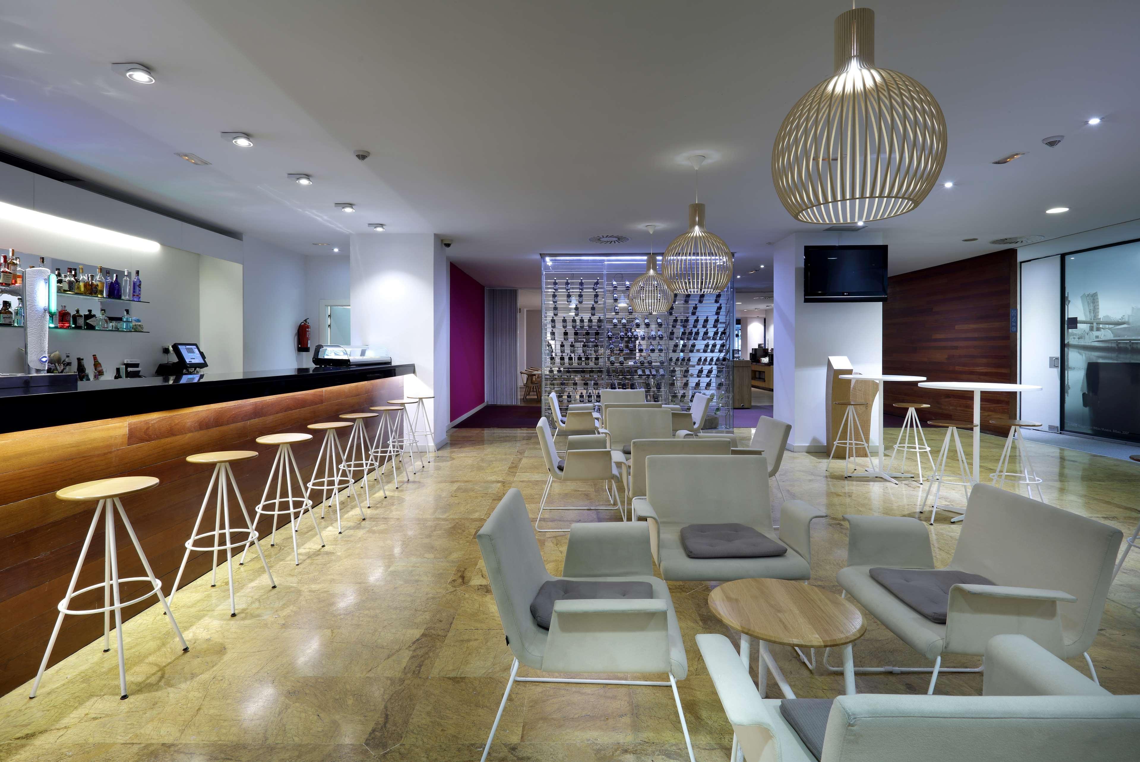 Bar/Salón Barceló Bilbao Nervión