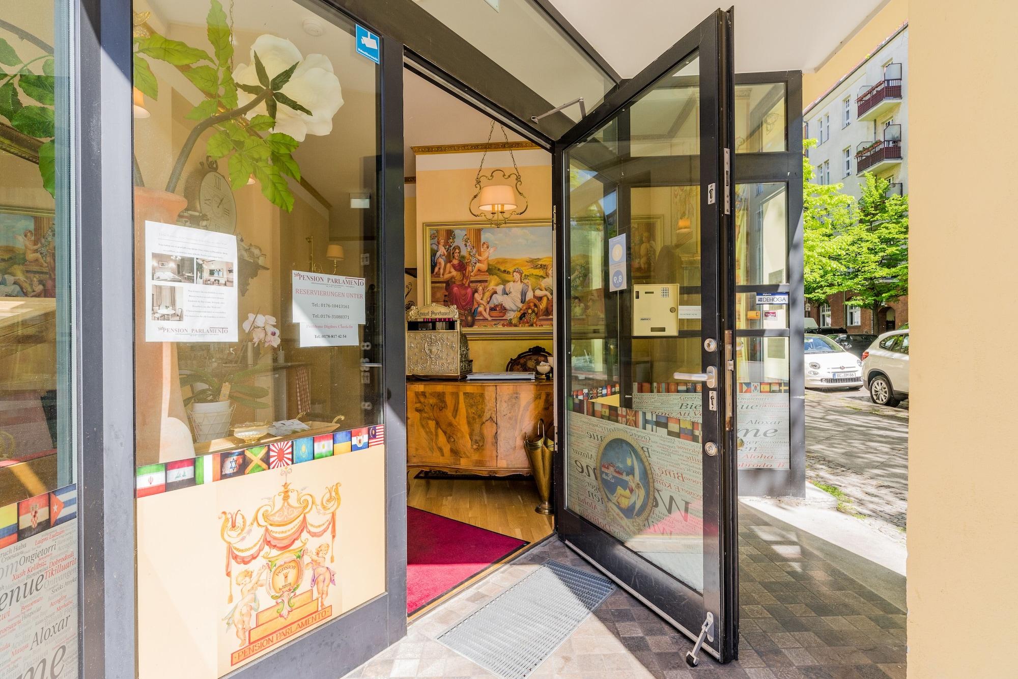 Varios Arbio I Parlamento Rooms