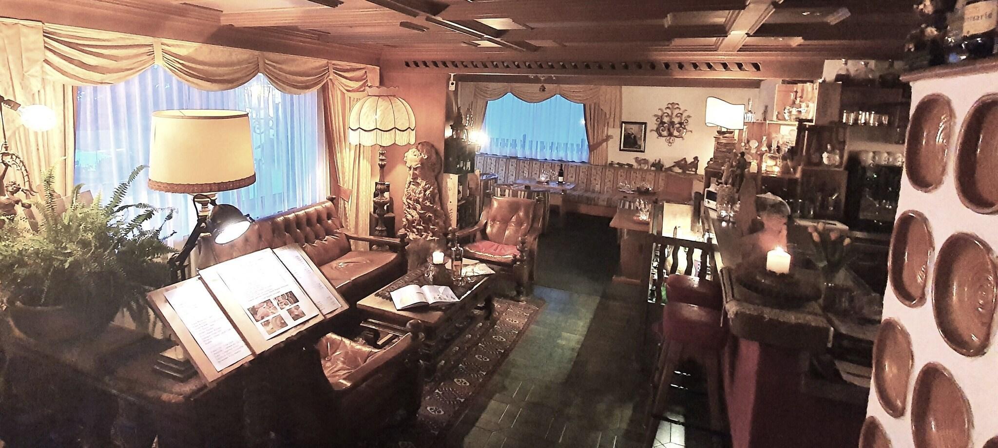 Bar/Salón Villa Martha