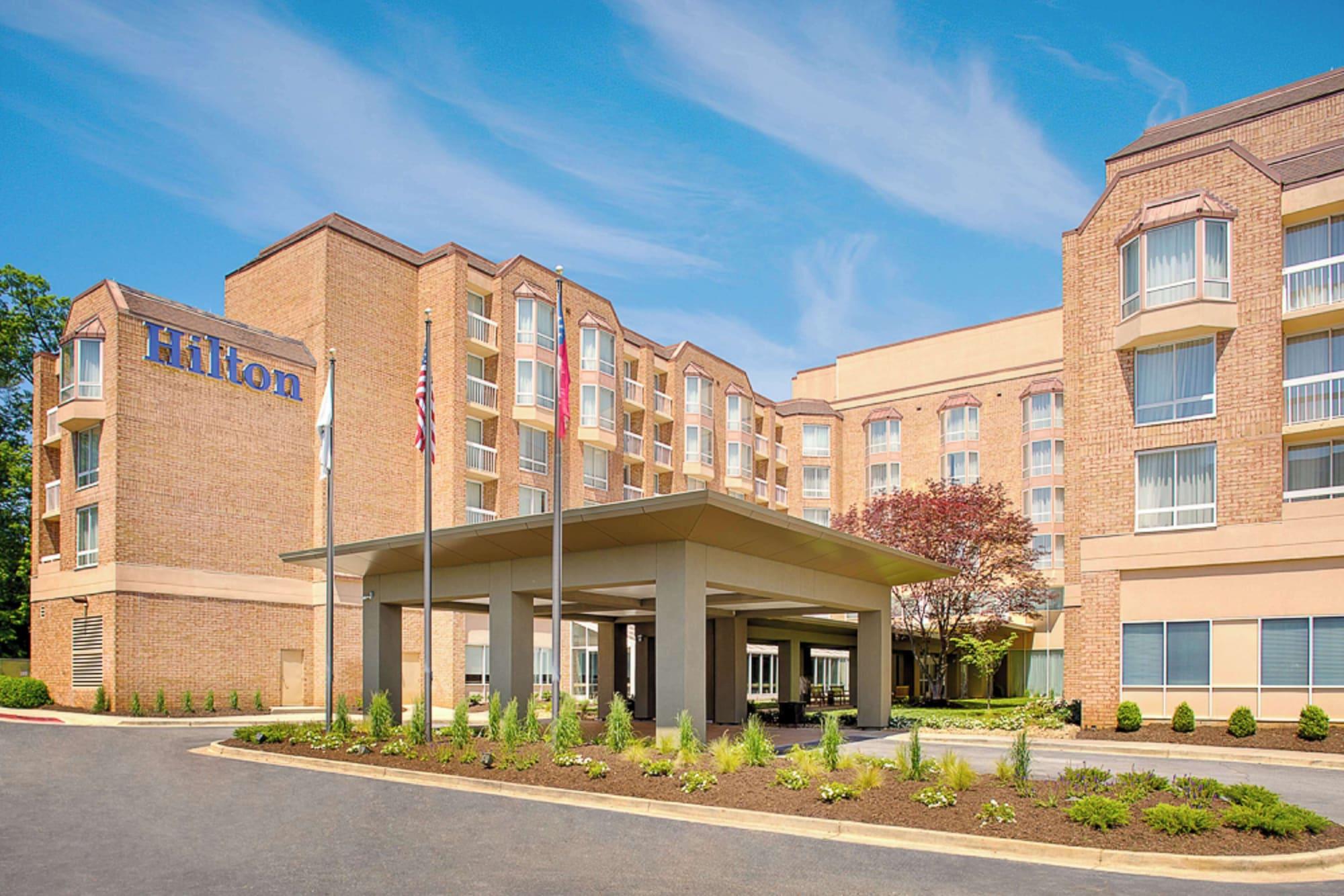 Vista Exterior Hilton Suites Atlanta Perimeter