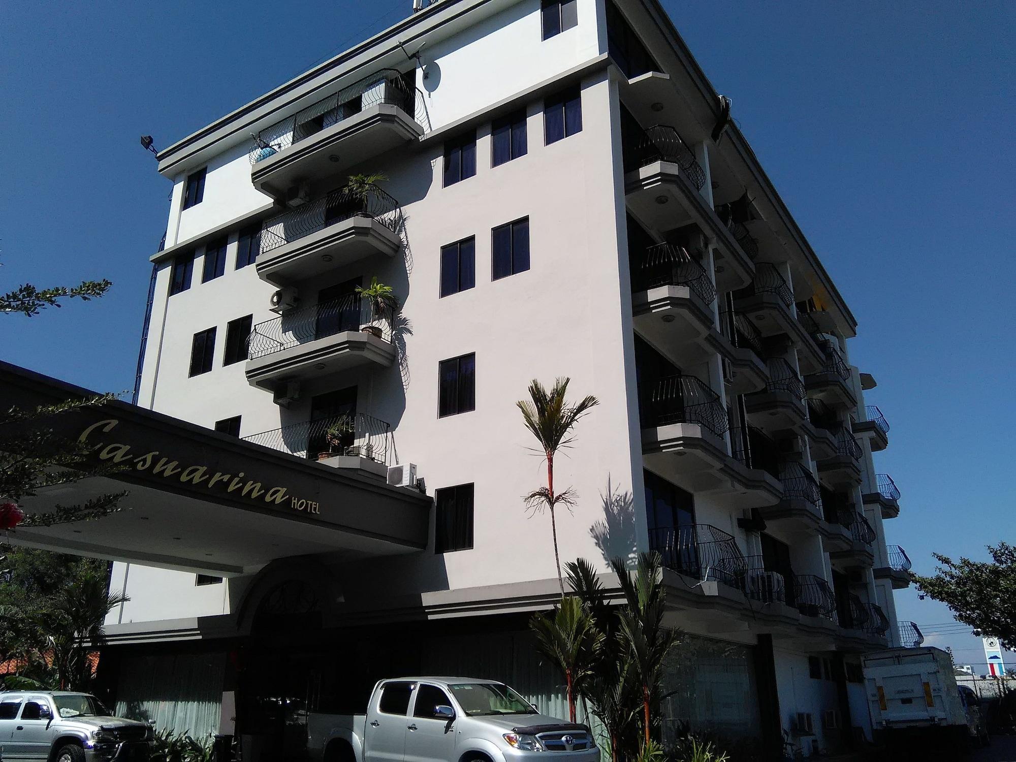 Varios Casuarina Hotel