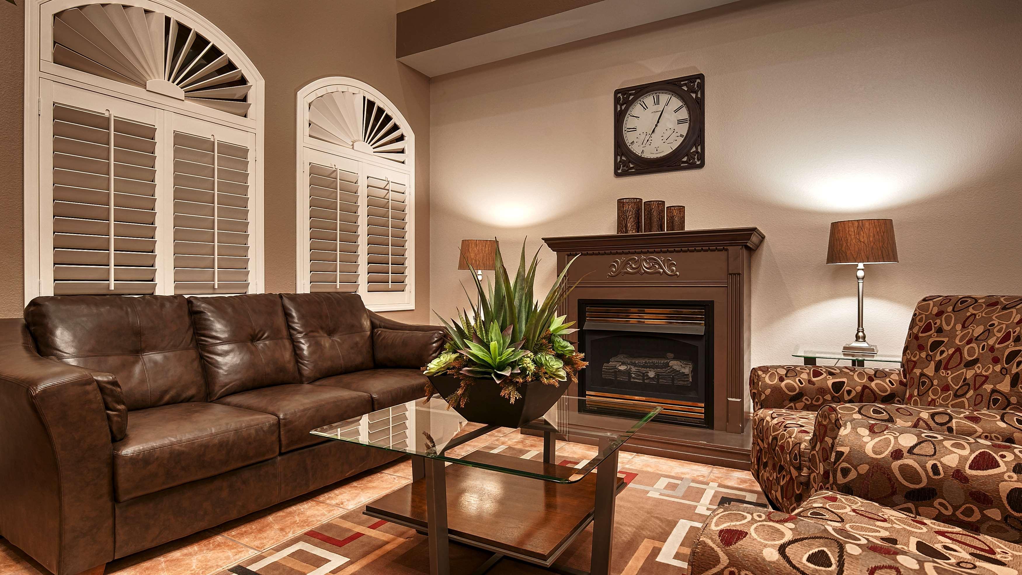 Vista Lobby Best Western Copper Hills Inn