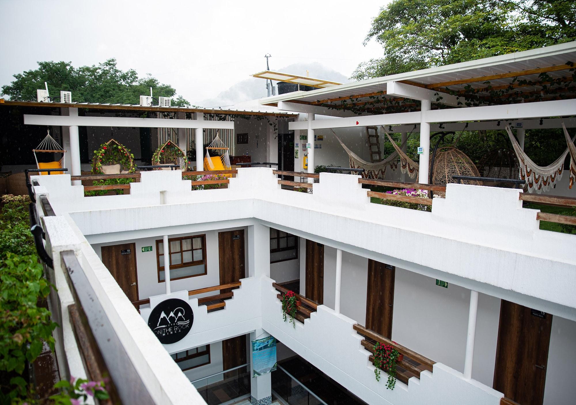 Vista Exterior Hotel On The Rock