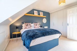 Alquiler Vacacional - Modern 3 bed house, 2.5 baths with wi-fi & parking