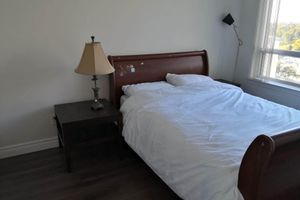 Alquiler Vacacional - Cozy North York Centre 1 BR Condo + Parking