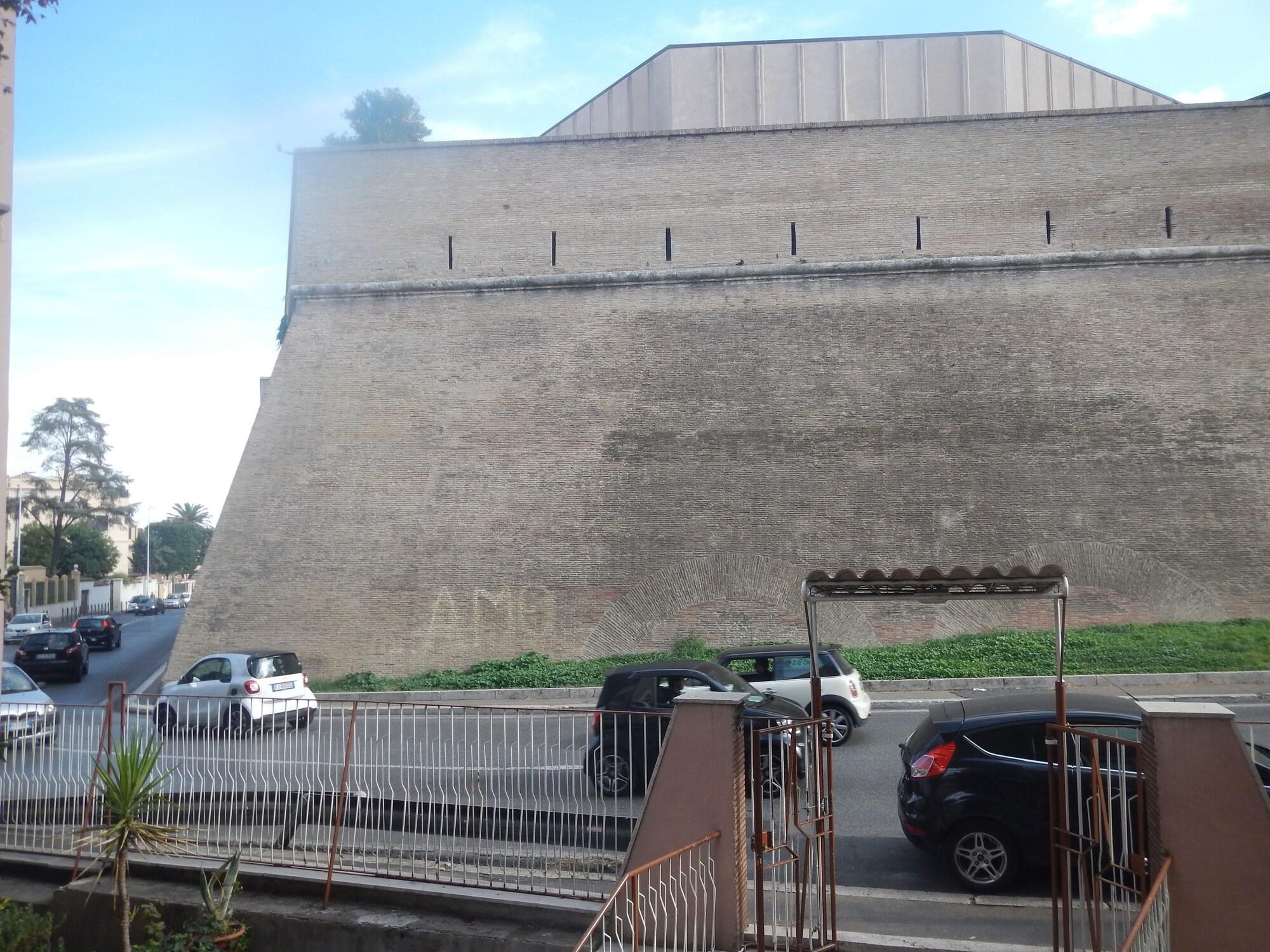 Vista Exterior Spazio Vaticano