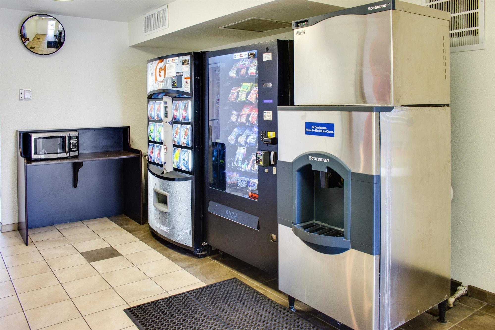 Instalaciones Recreativas Motel 6 Bakersfield, CA - South