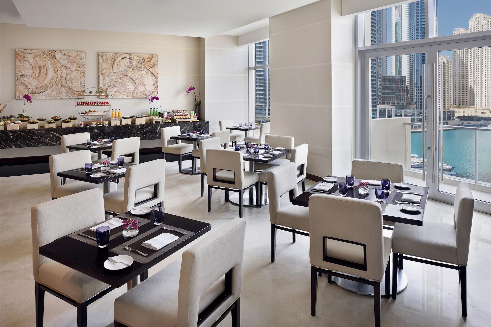 Restaurant JW Marriott Hotel Marina