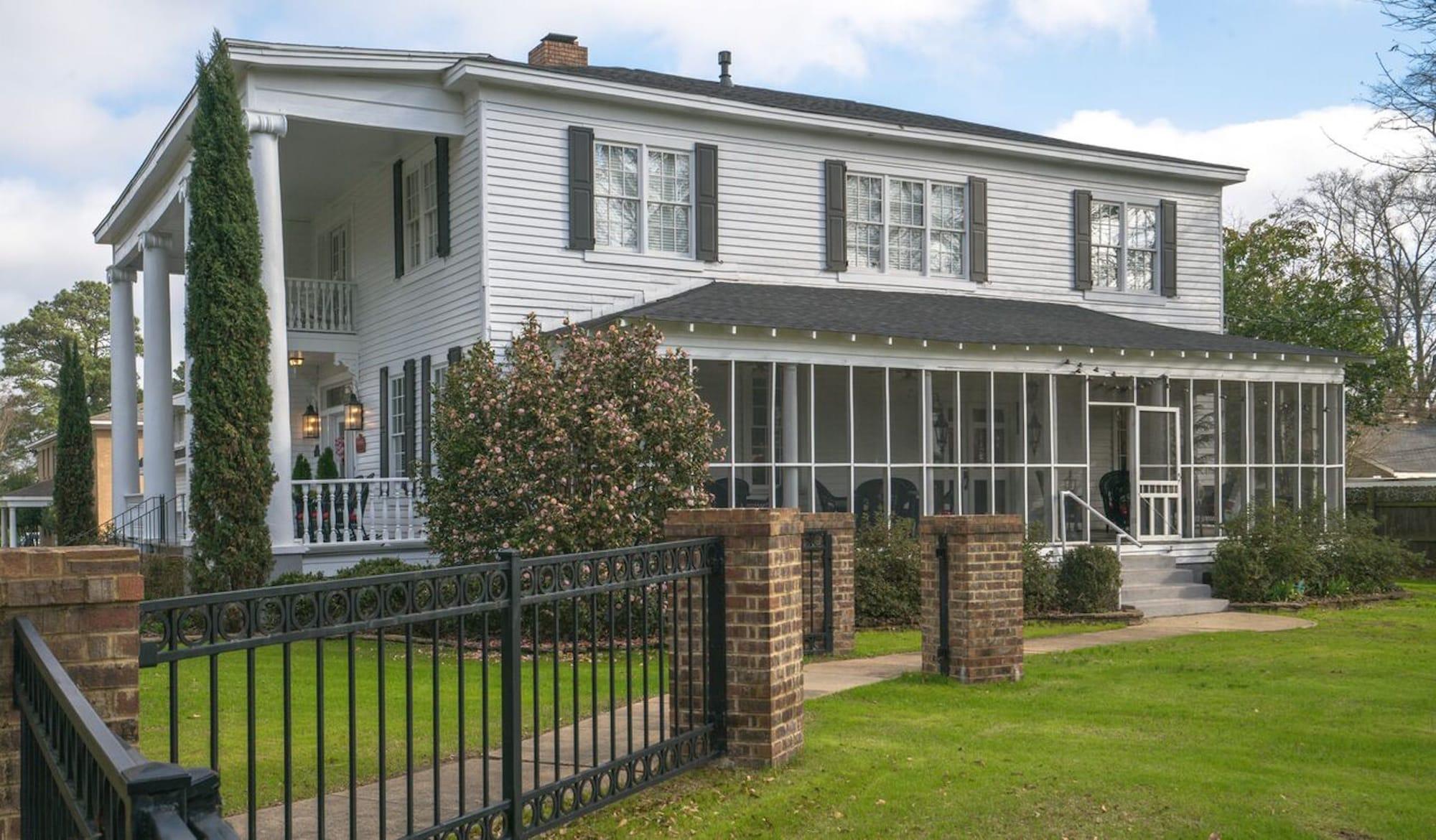 Restaurant Bama Bed & Breakfast Campus