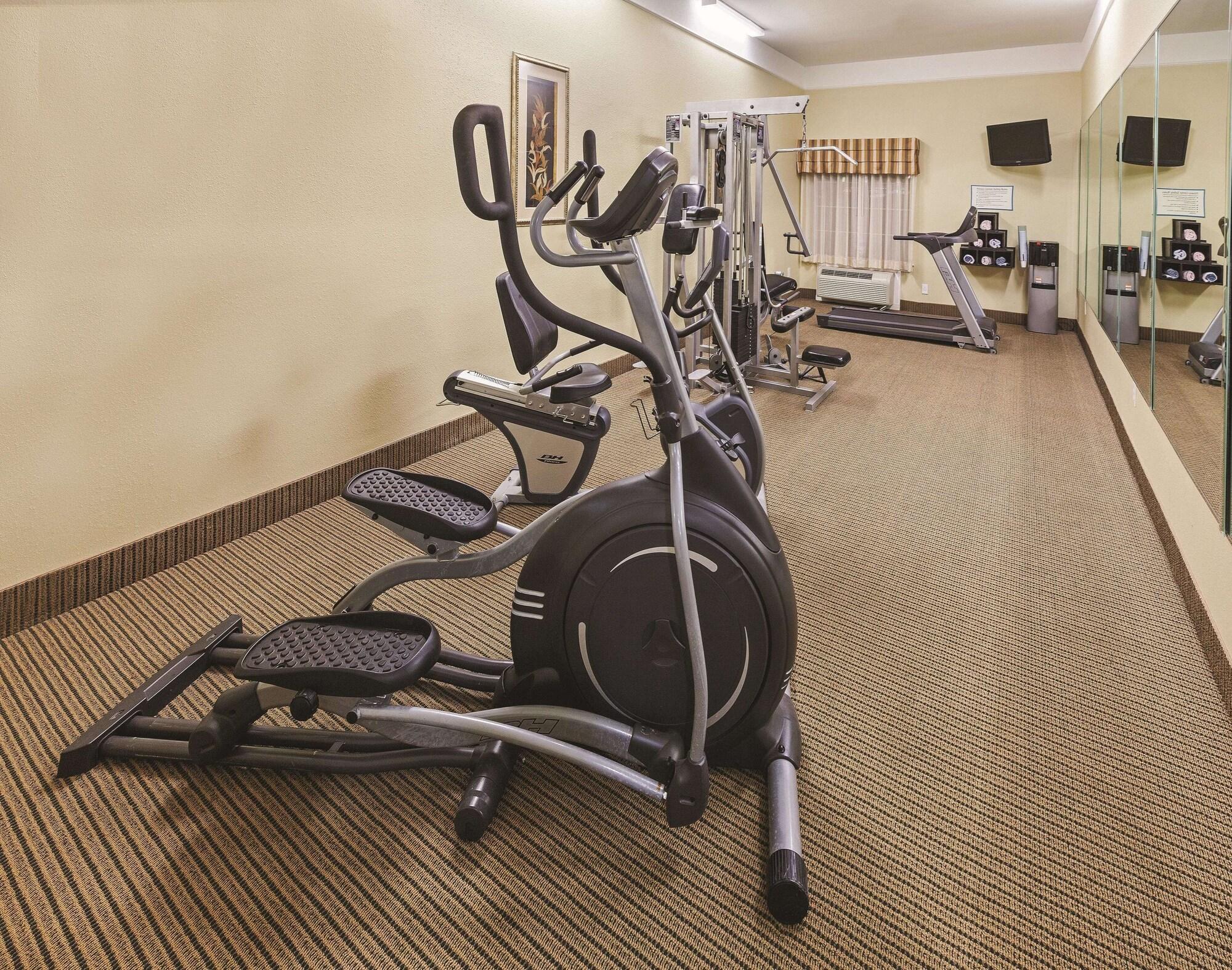 Gimnasio La Quinta Inn & Suites by Wyndham Livingston