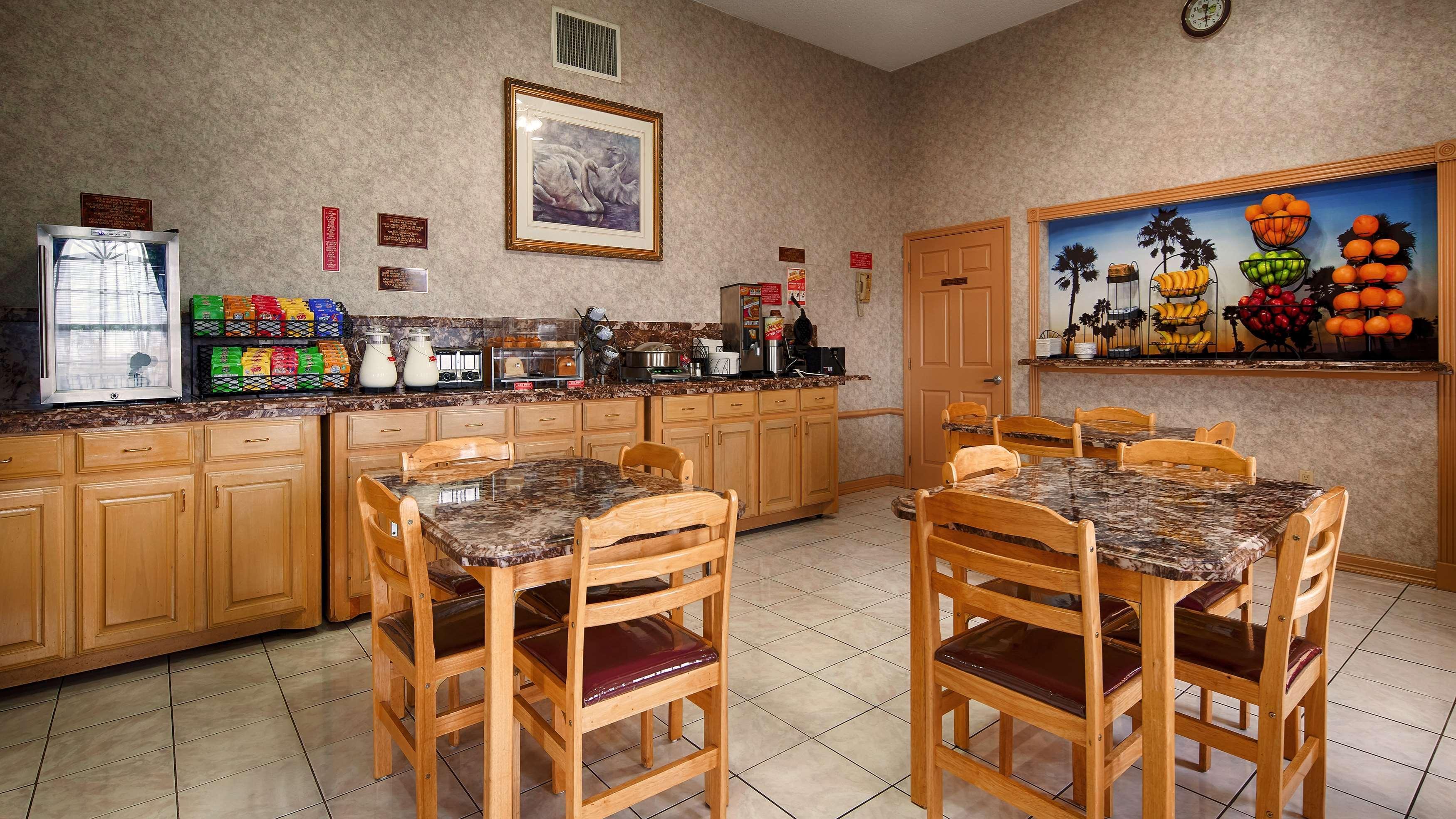 Restaurant SureStay Hotel By Best Western Mission