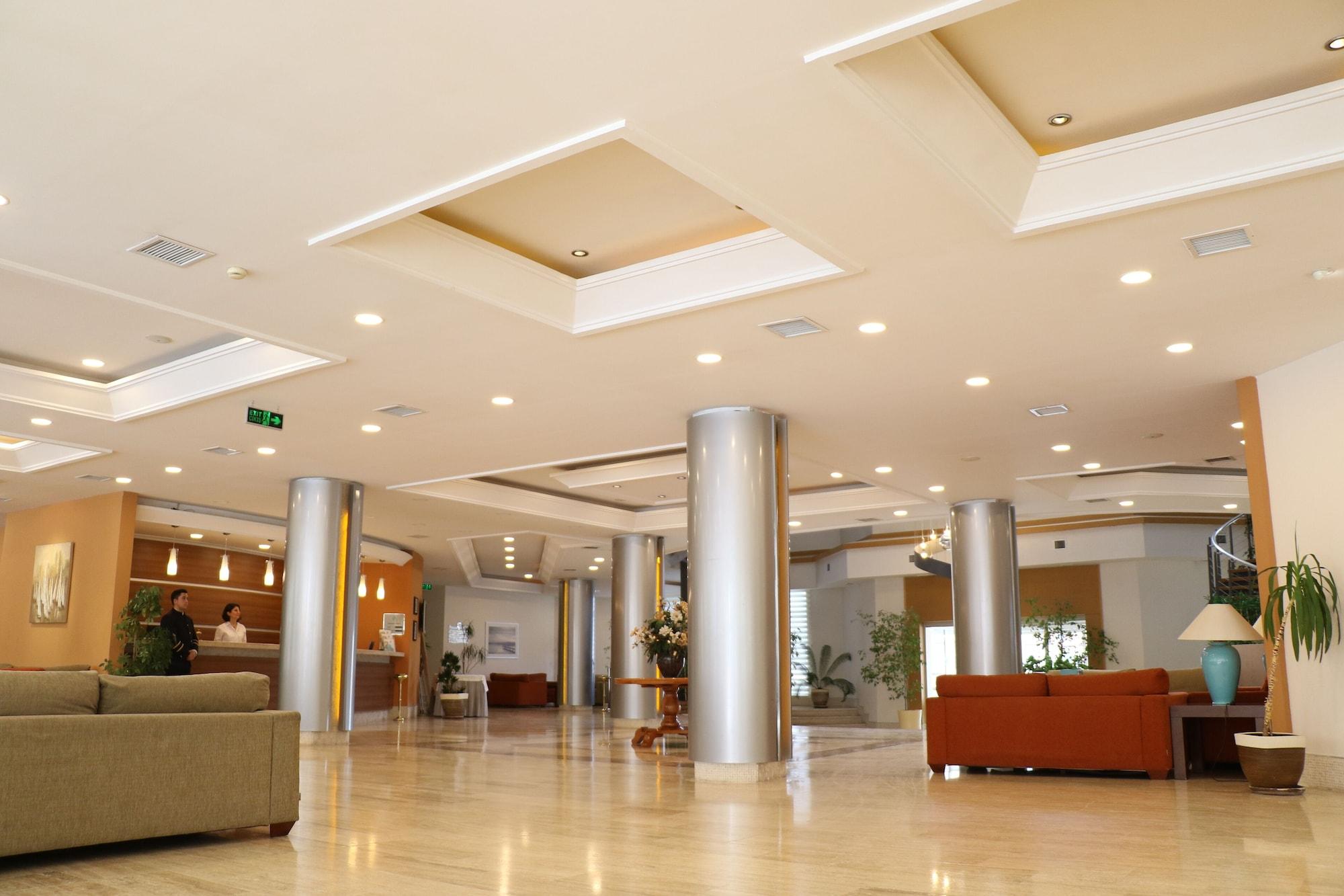 Vista Lobby Pam Thermal Hotel & Clinic Spa