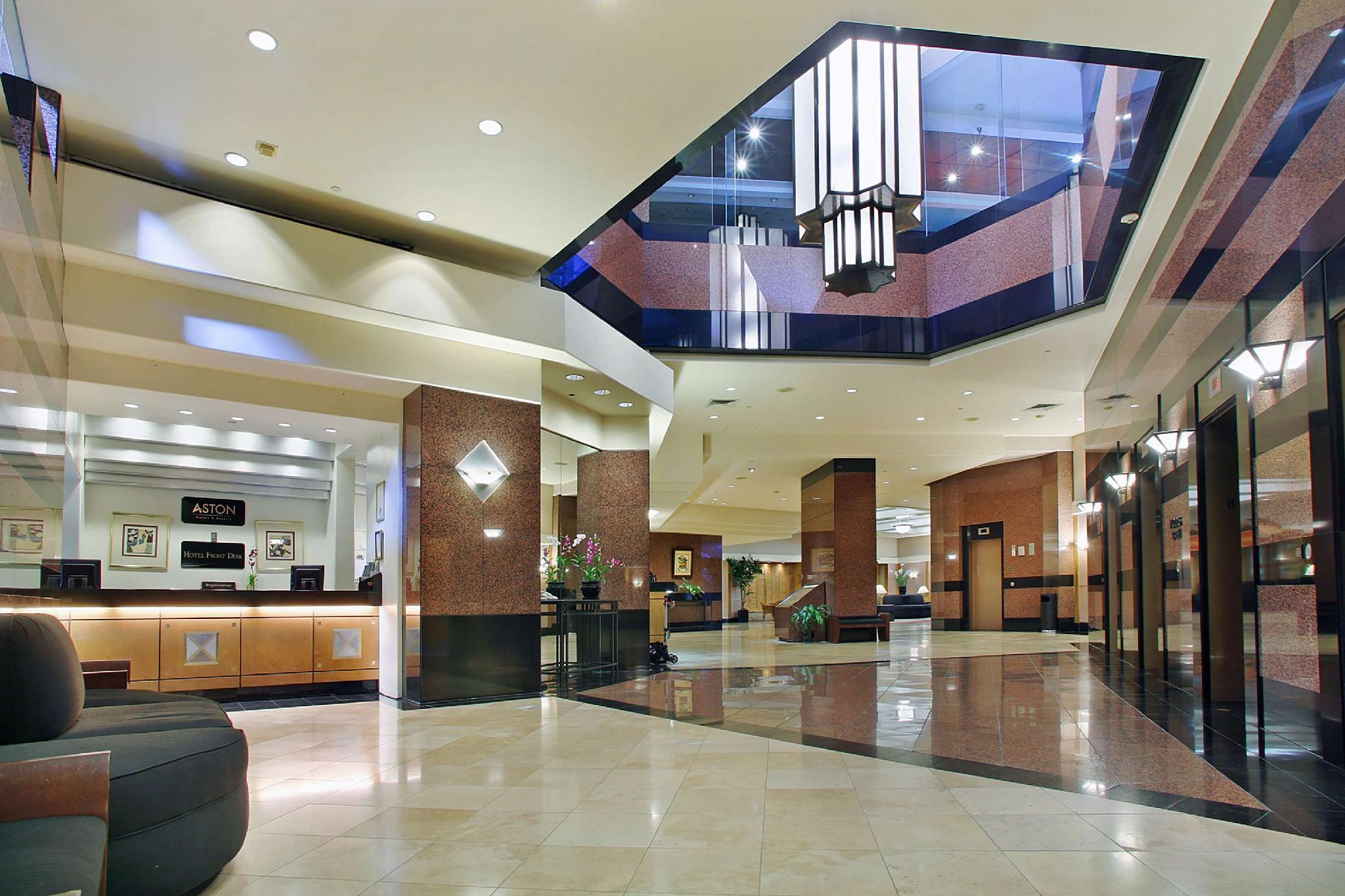 Vista Lobby Aston at the Executive Centre Hotel