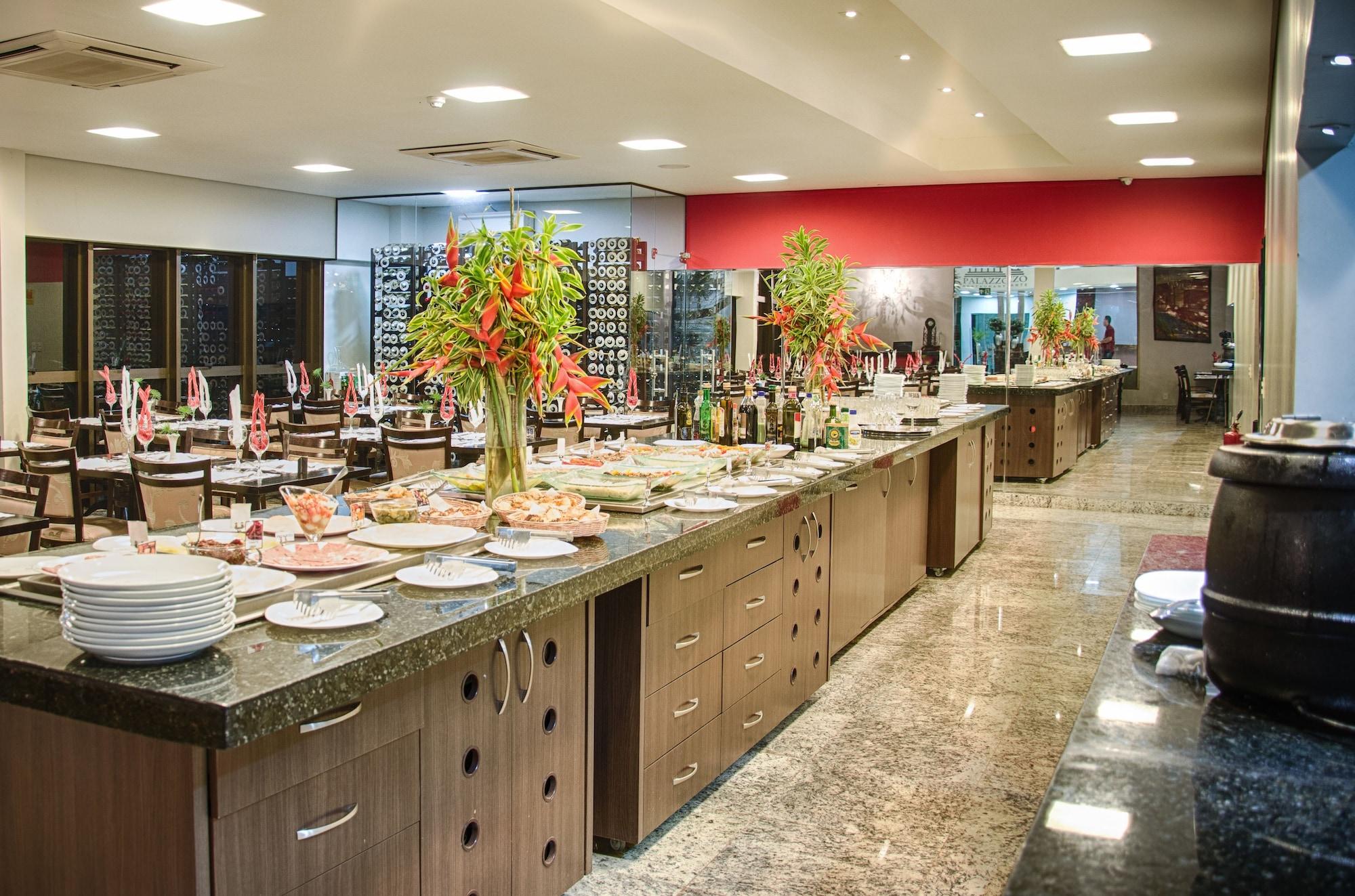 Restaurant Hotel Girassol Plaza
