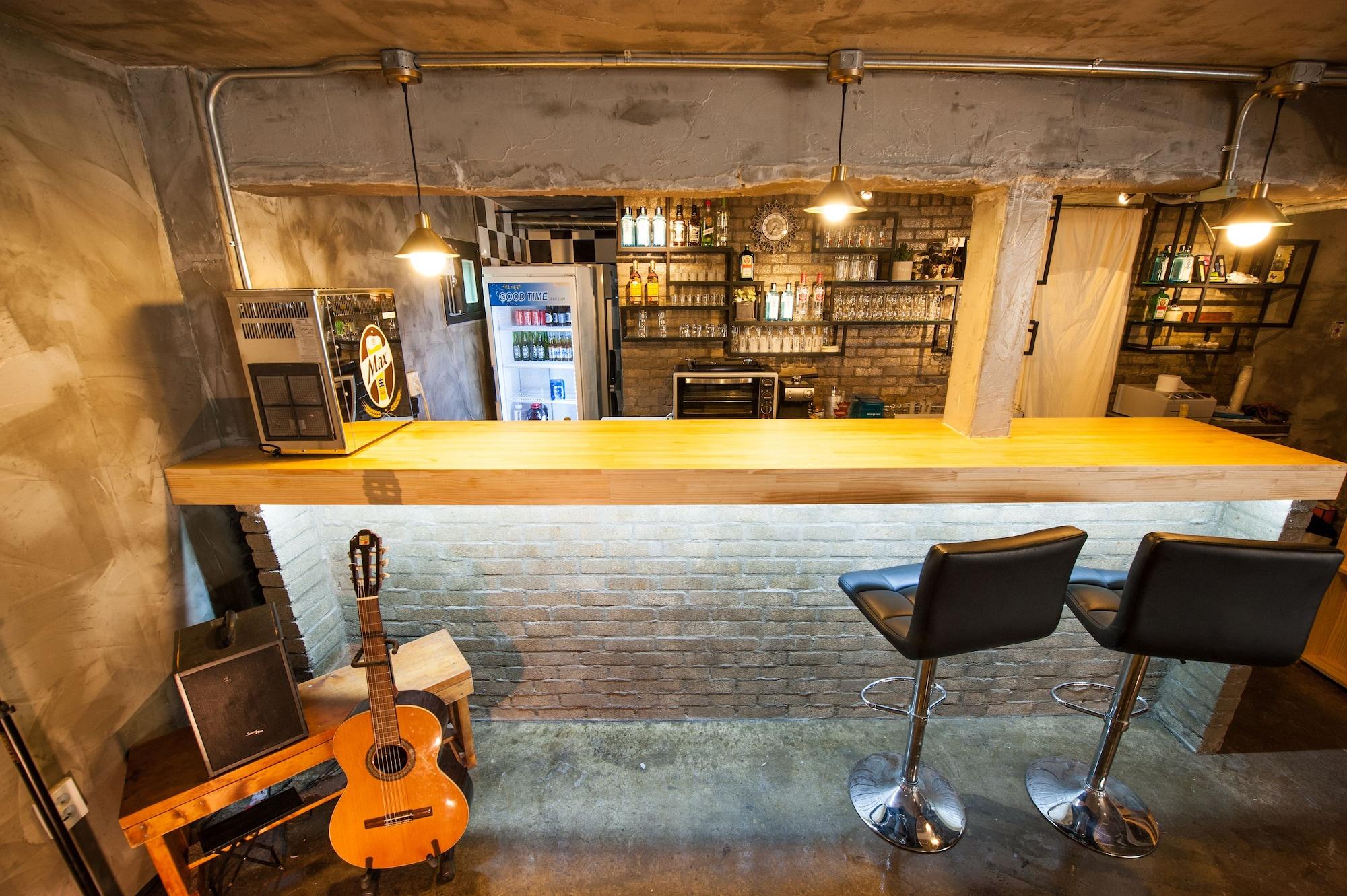 Bar/Salón Inno Hostel & Pub Lounge Hongdae