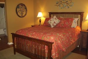 Alquiler Vacacional - Beautifully updated vacation condo!  Eden Isle, walking distance to Red Apple CC