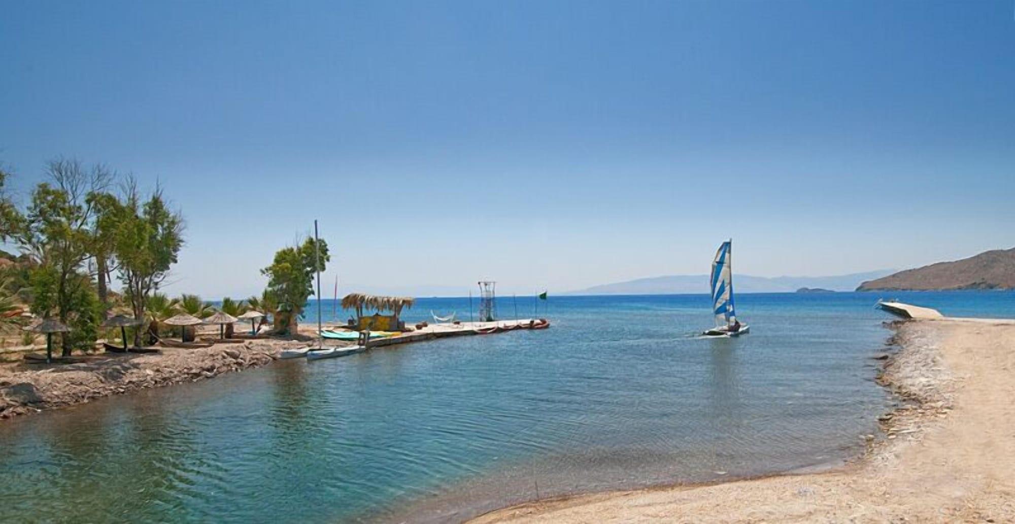 Playa Aspat Termera Resort Hotel