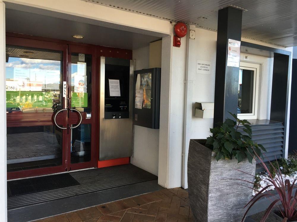 Vista Lobby ibis Budget Campbelltown