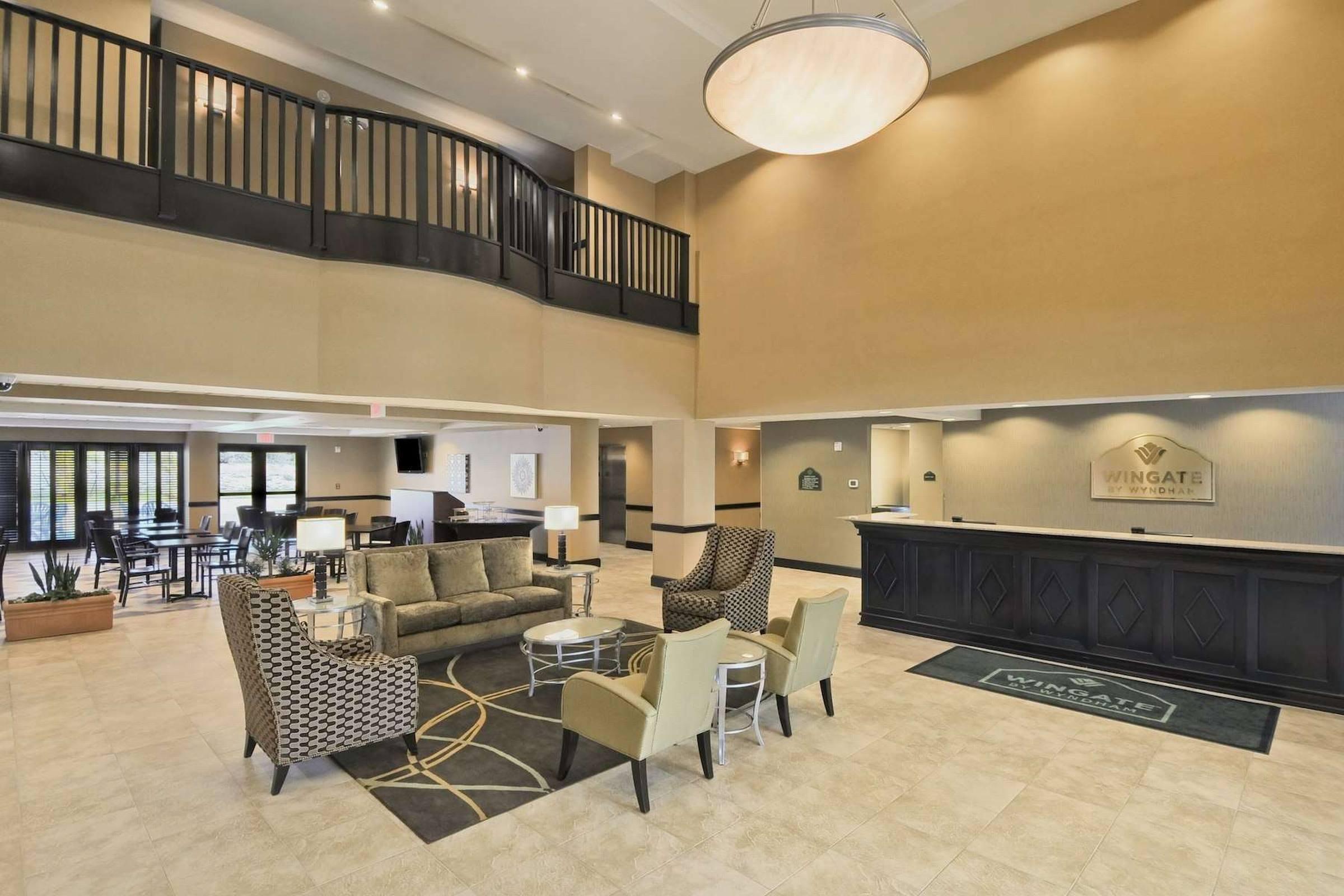 Vista Lobby Comfort Inn & Suites Frisco East - McKinney
