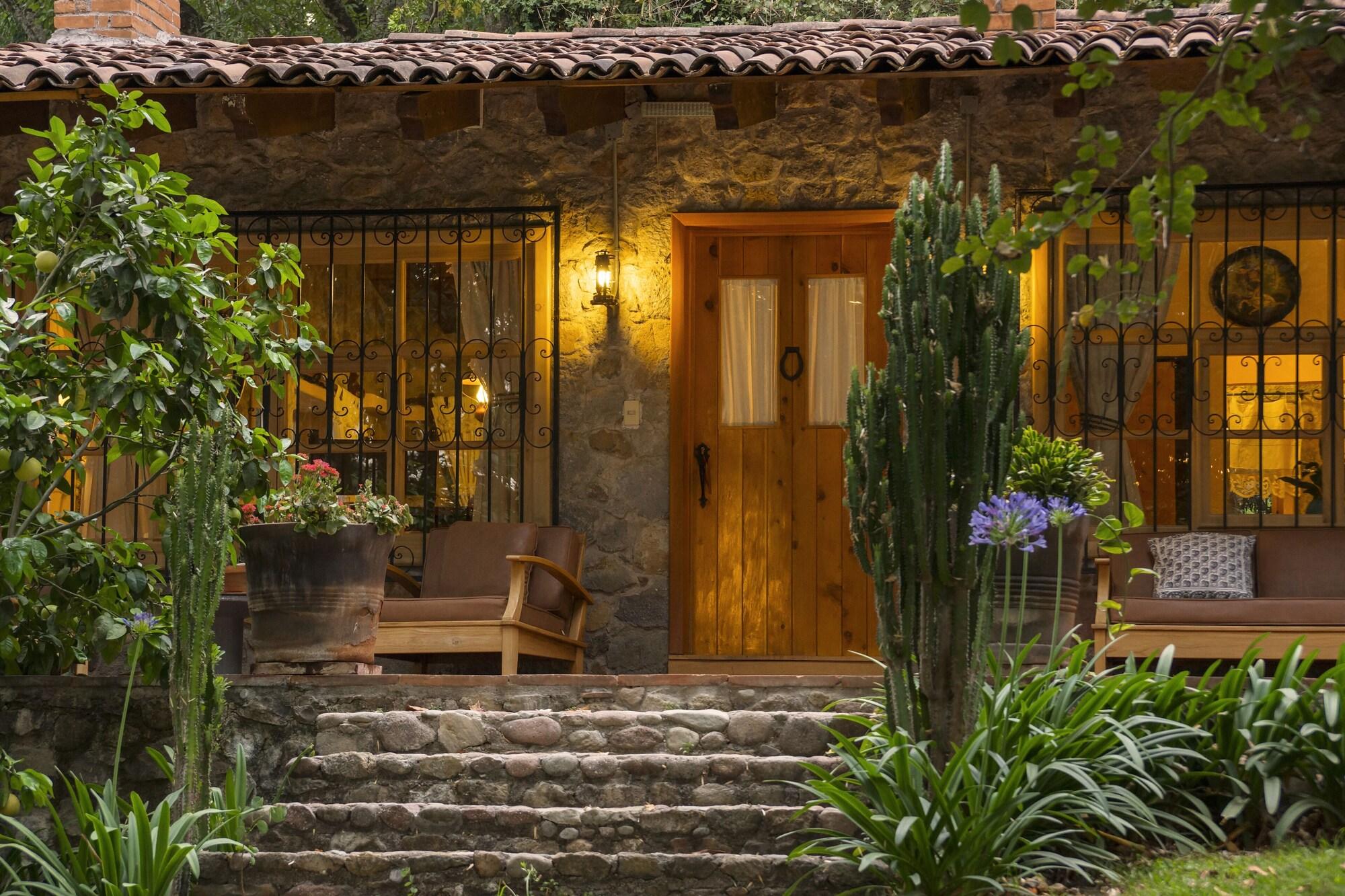 Vista Exterior Hotel Rancho San Cayetano