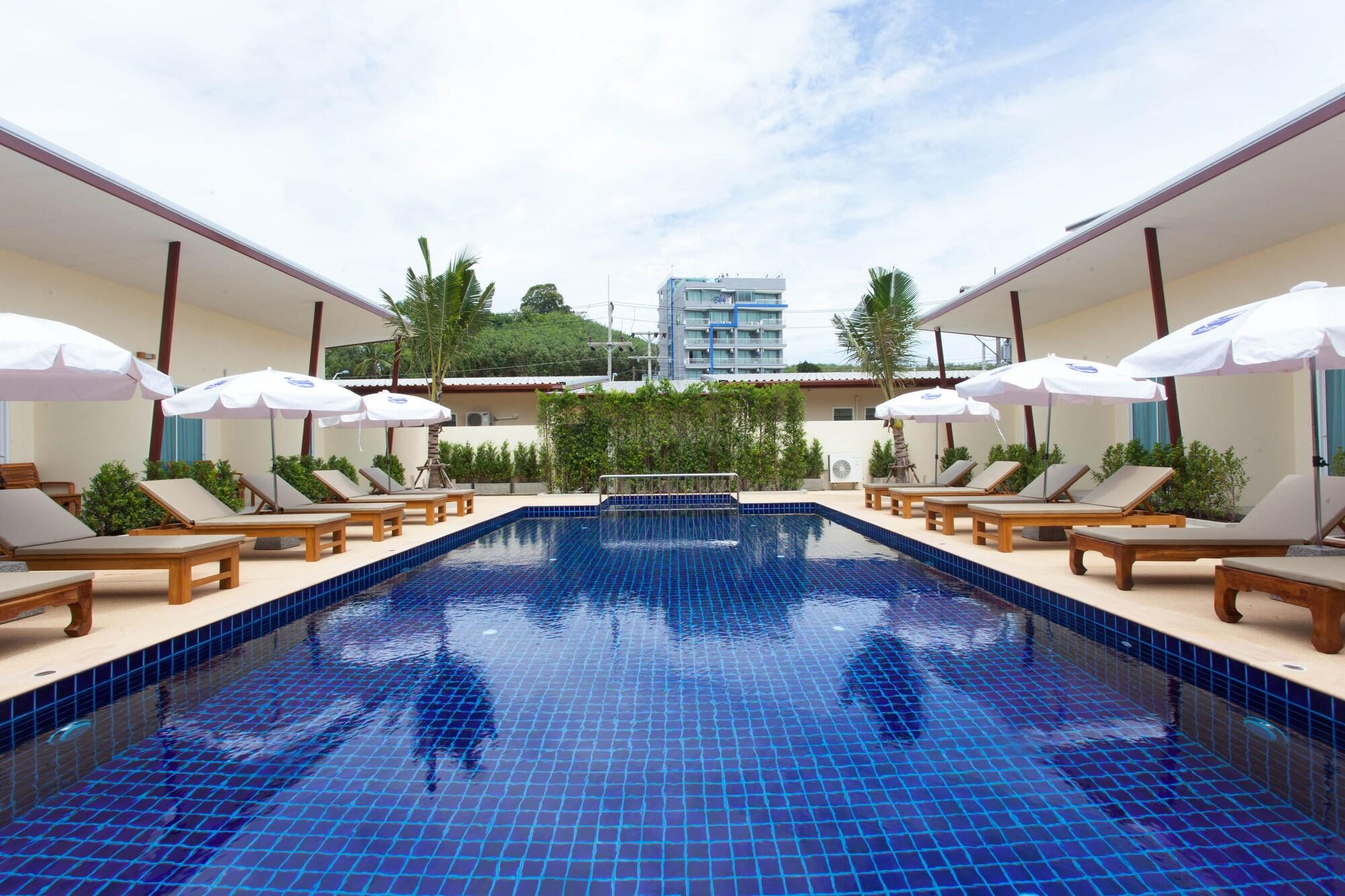 Vista Piscina Chalong Princess Pool Villa Resort