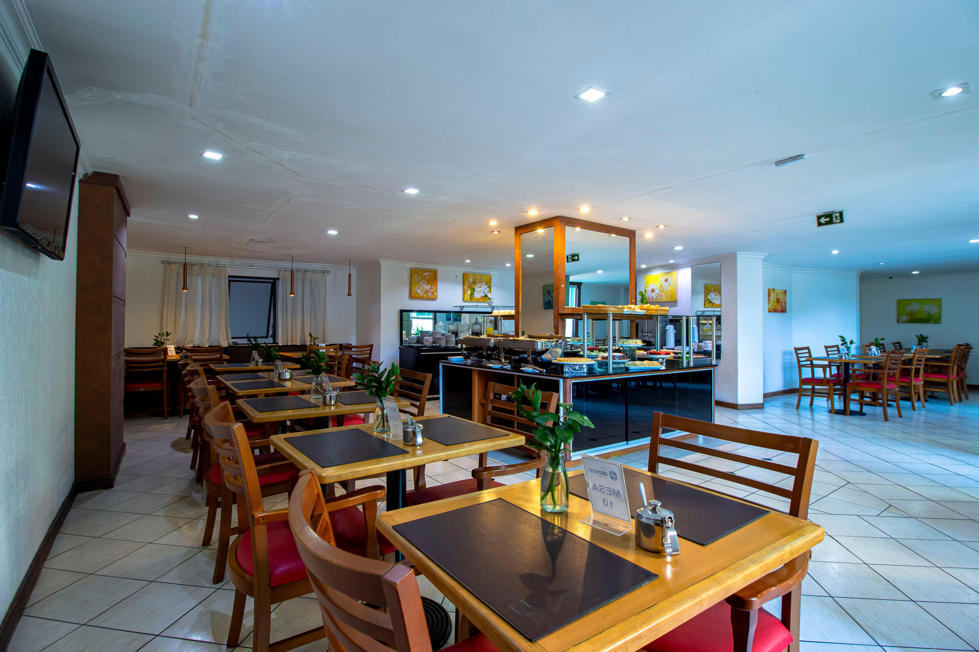 Restaurant Hotel Dan Inn Curitiba Centro by Nacional Inn