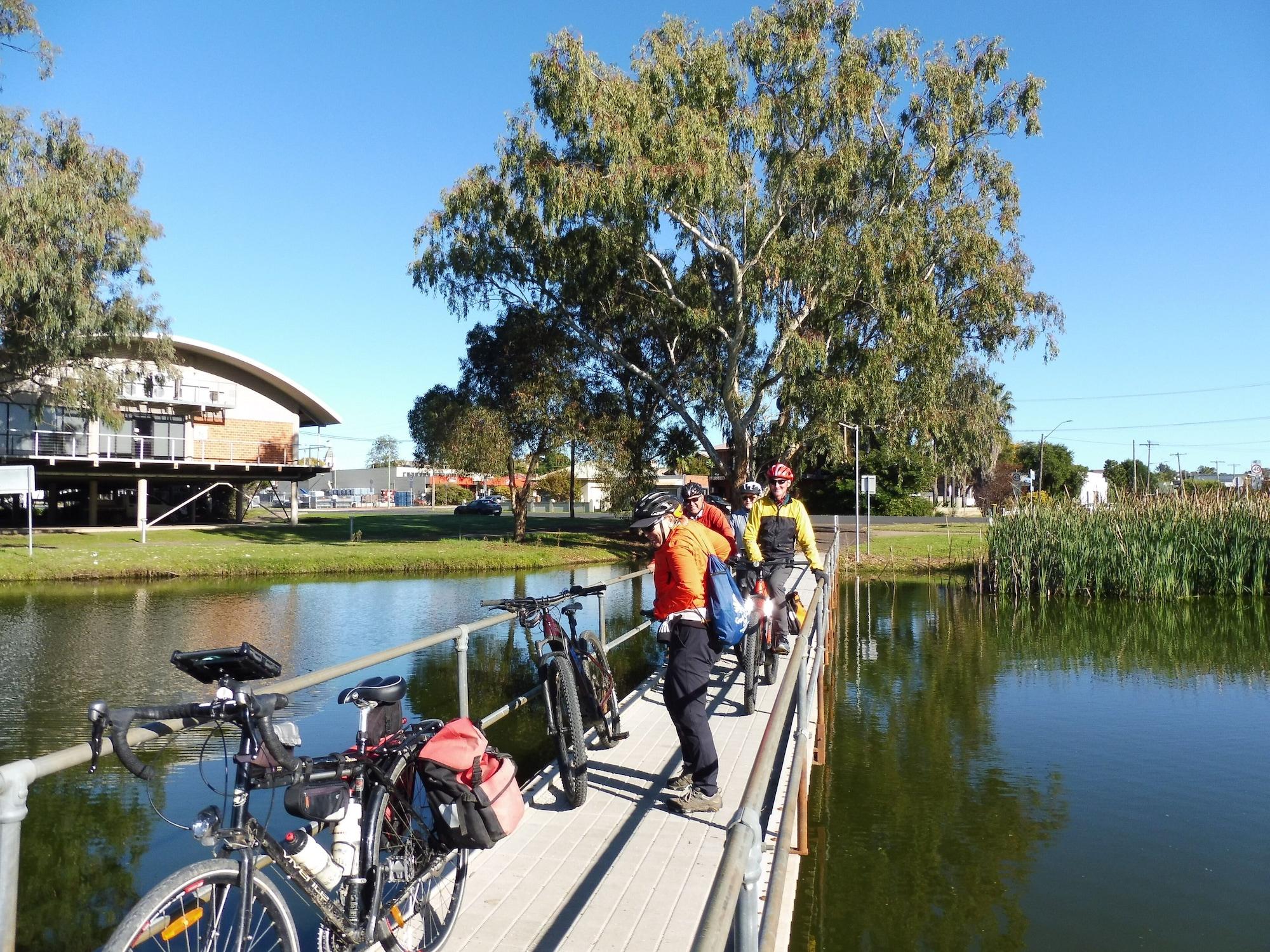 Instalaciones Recreativas Cowra Motor Inn