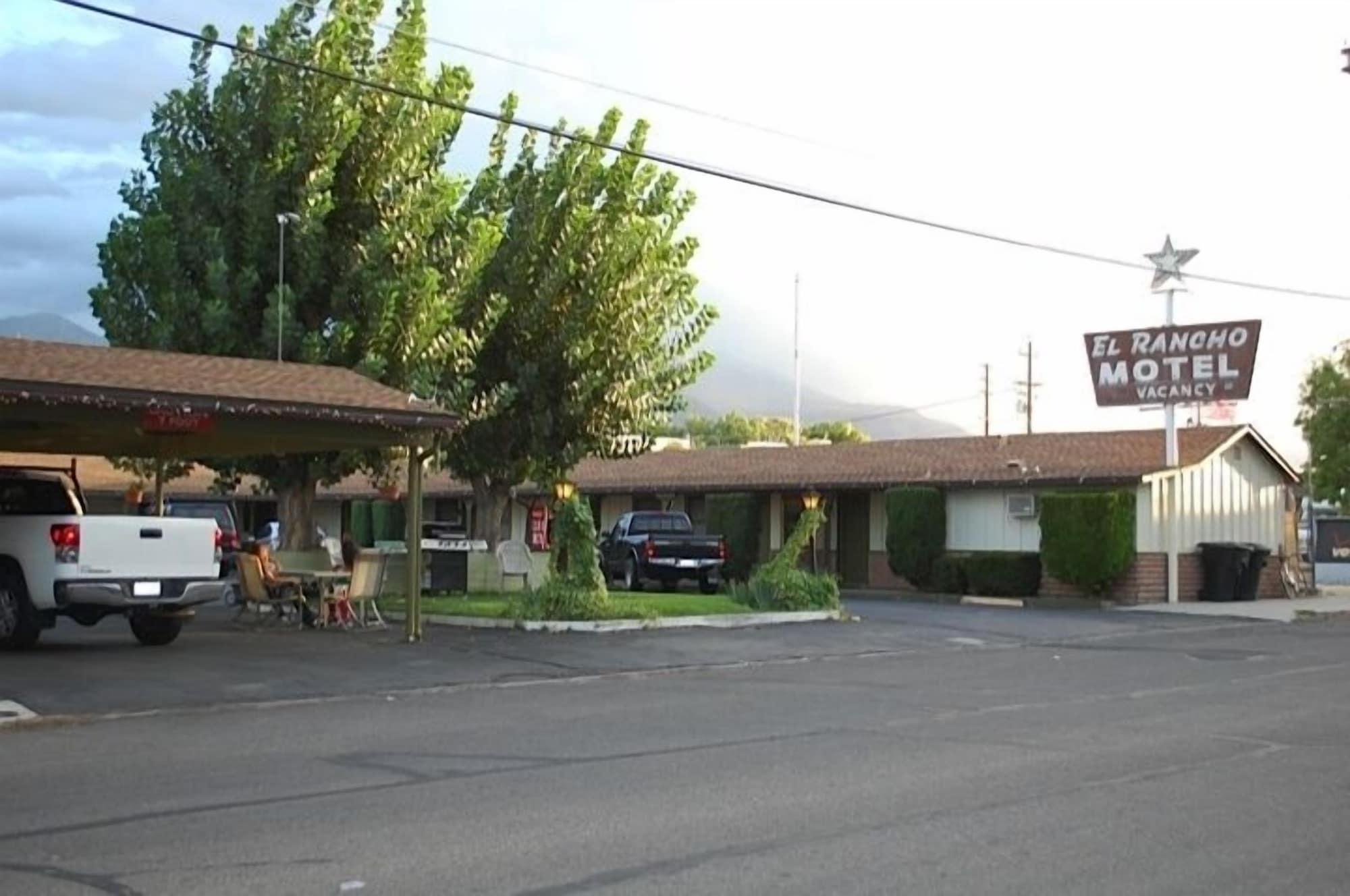 Varios El Rancho Motel